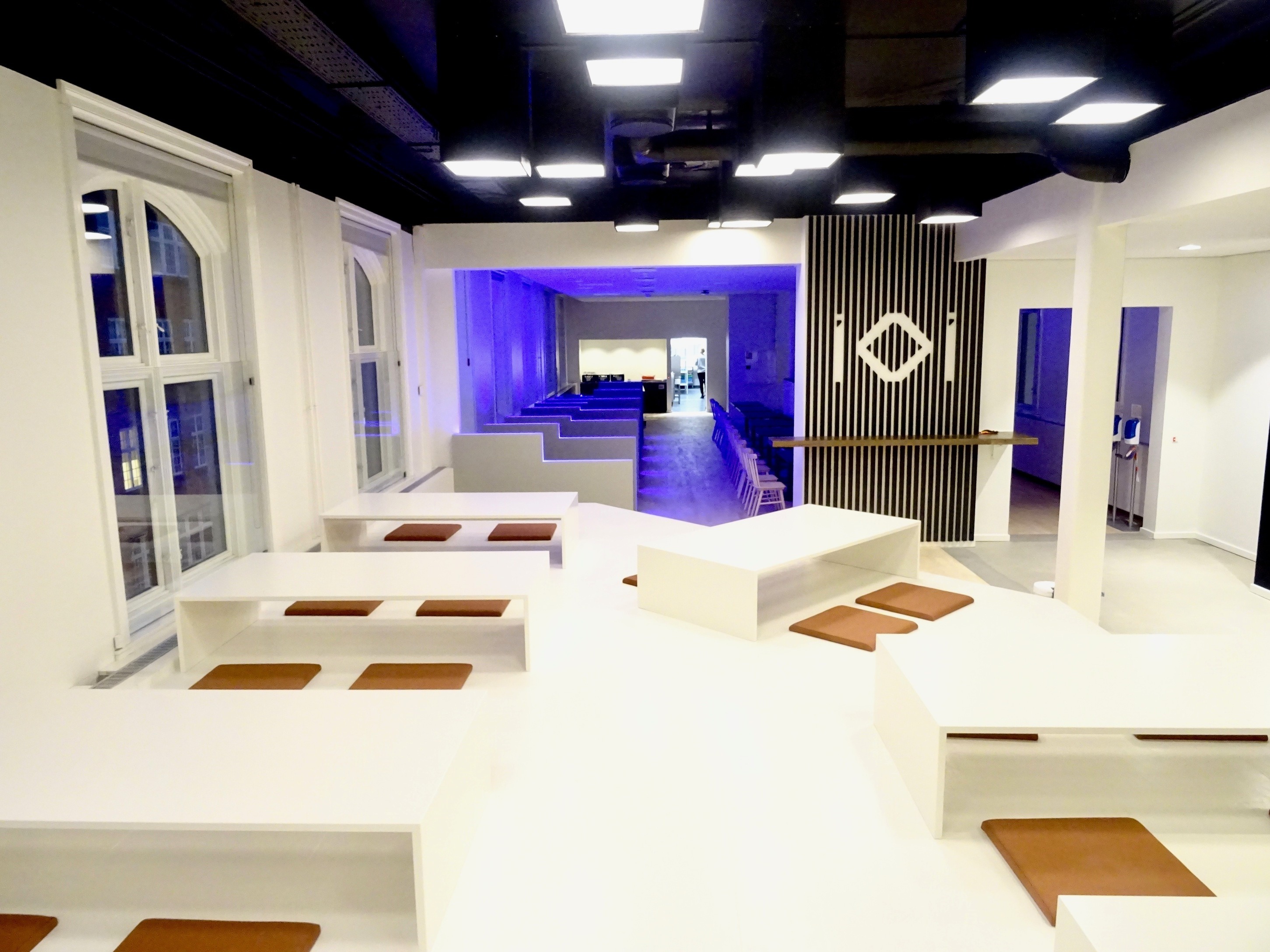 丹麦 IO Interactive 新总部办公空间——现代简约的创意孵化器-19