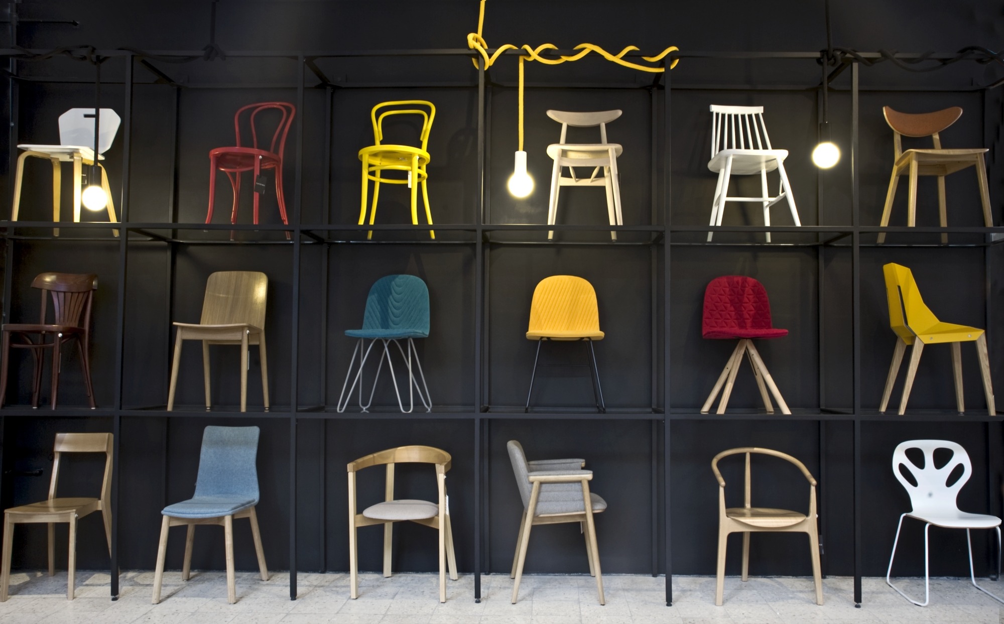 波兰华沙'Euforma'展示厅——现代与复古的完美结合-0