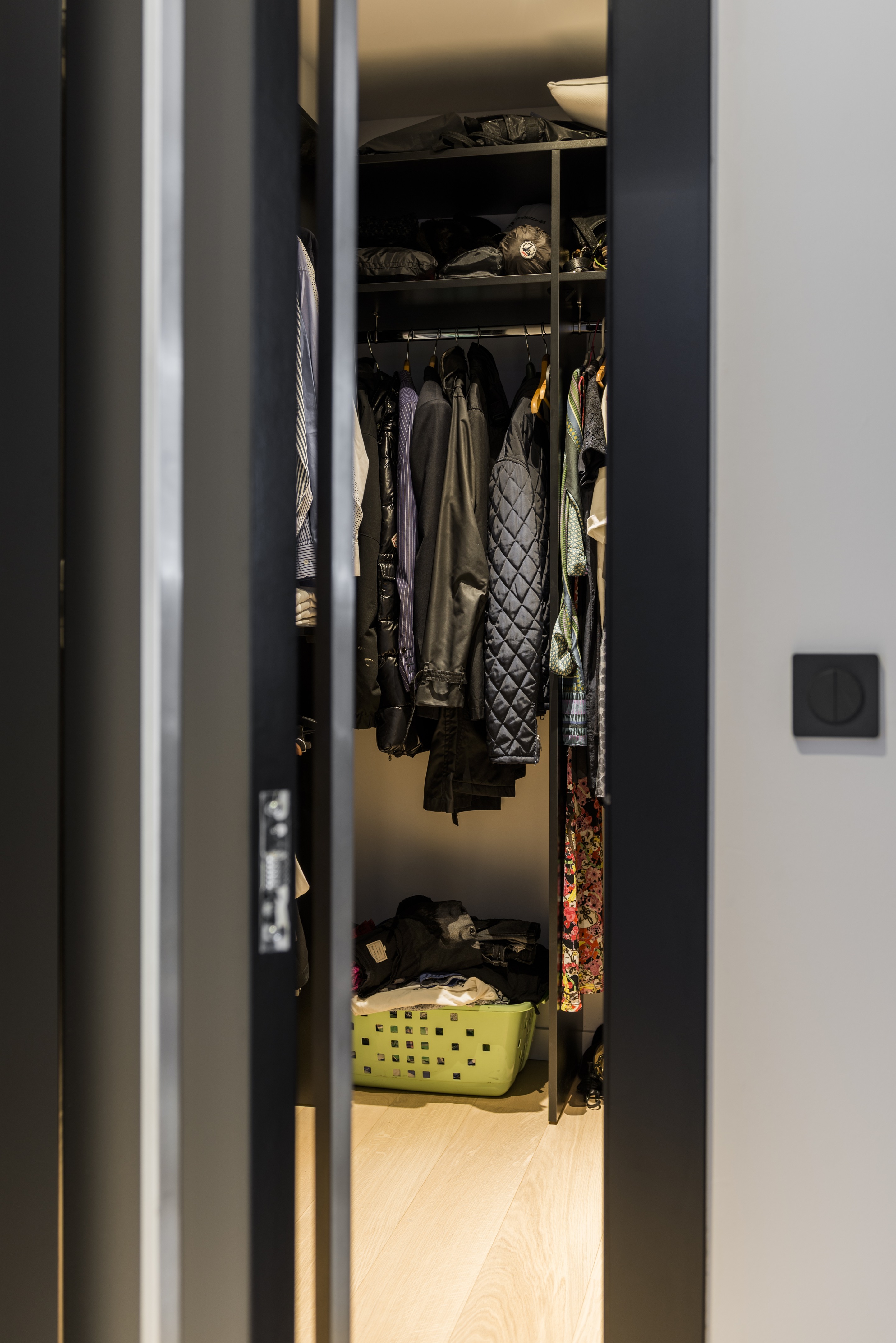 法国安吉特海滨公寓与办公建筑-40