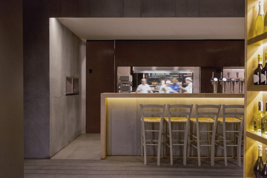 古宅新生,餐饮空间与历史文化的完美融合-25