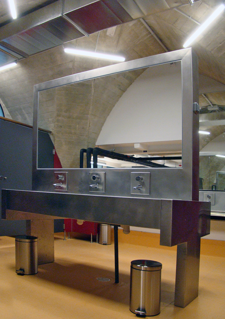 圣家族大教堂临时服务建筑-29