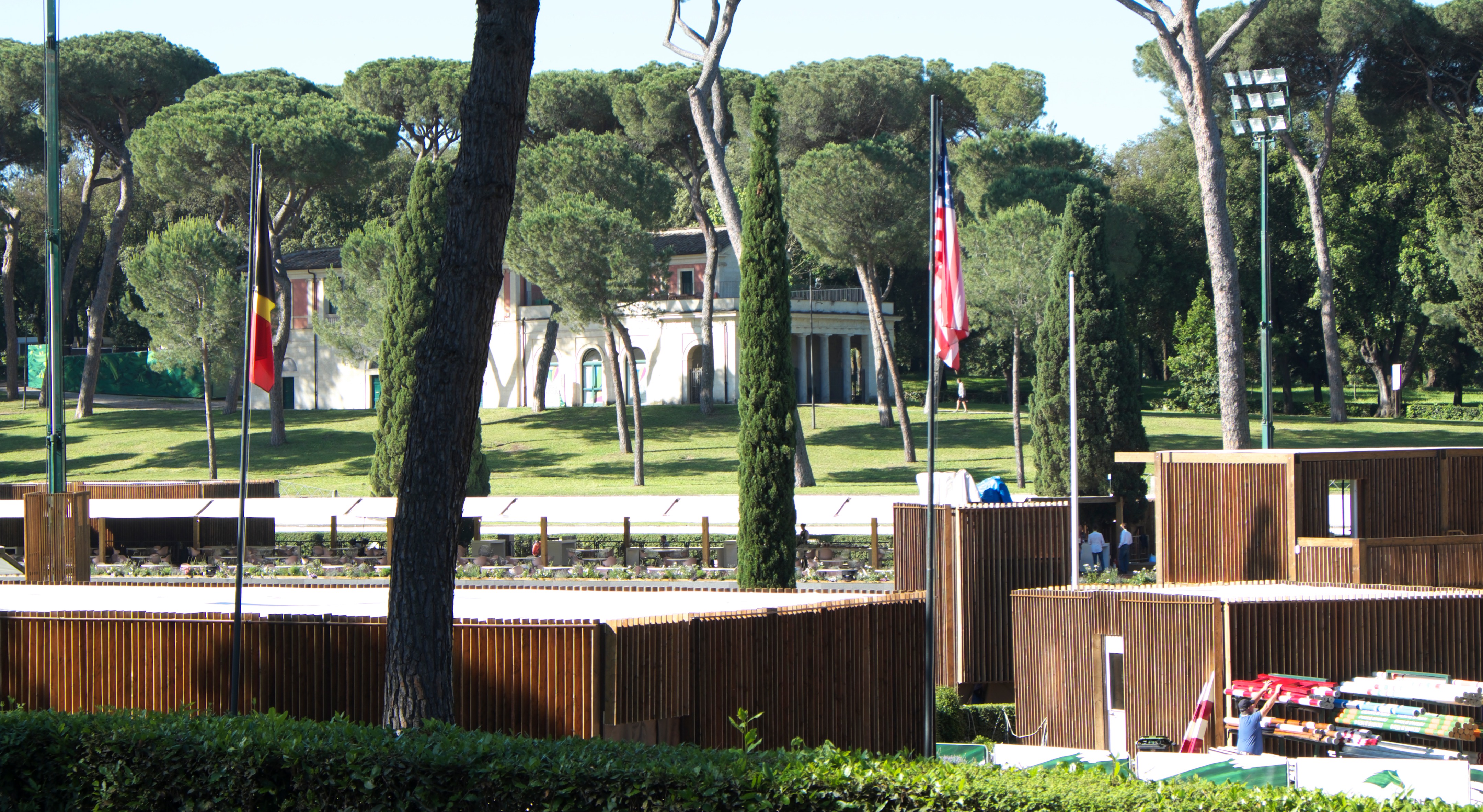 2018 年意大利赛马场广场设计-10