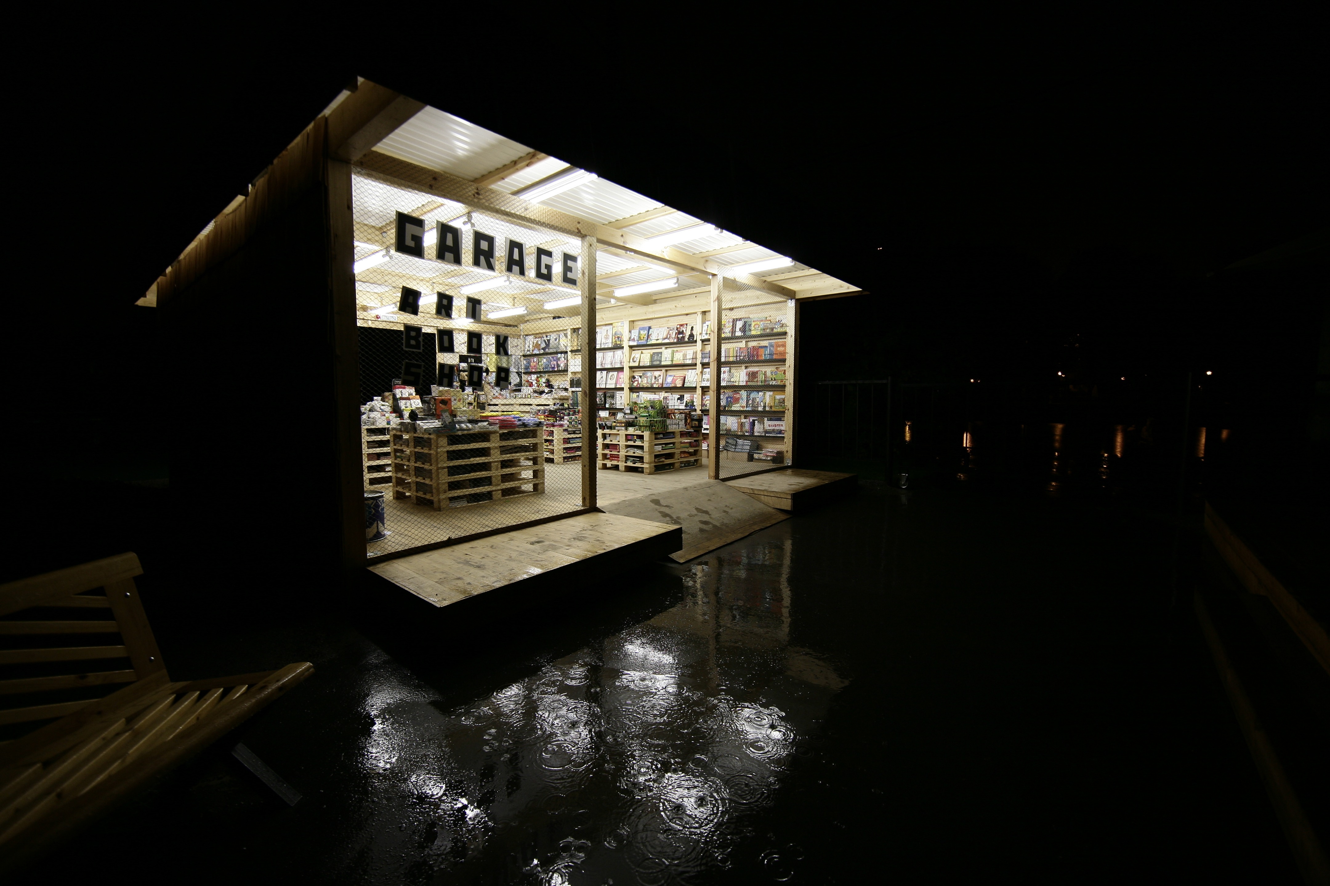 车库艺术书籍商店-0