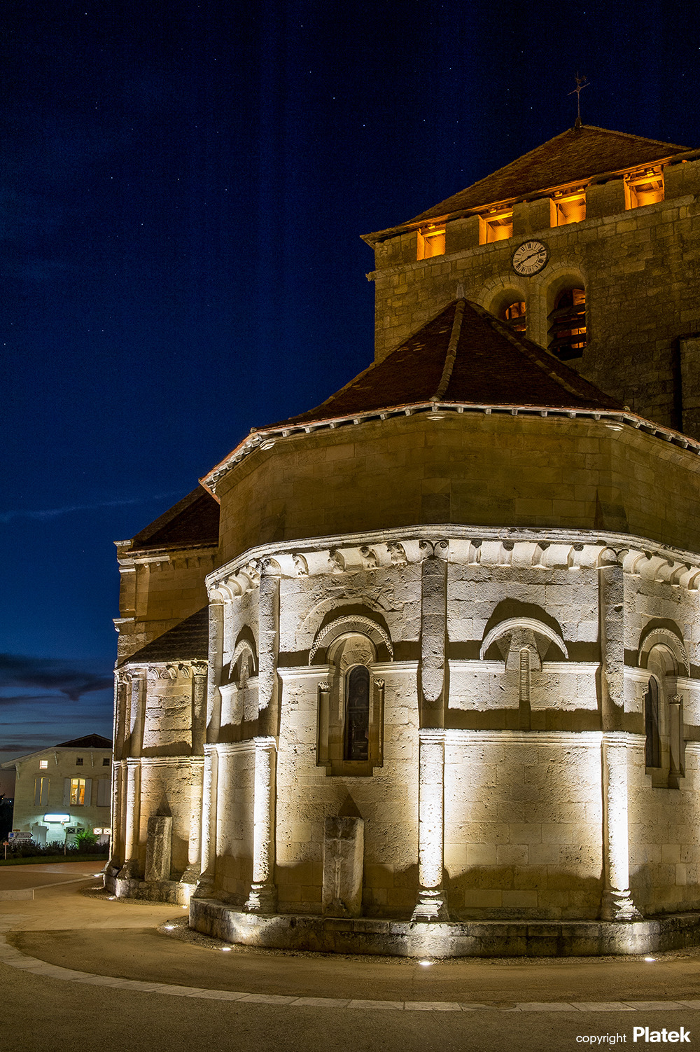 光之庆典 · 法国 Montagne·Saint·Émilion 建筑群光彩重生-11