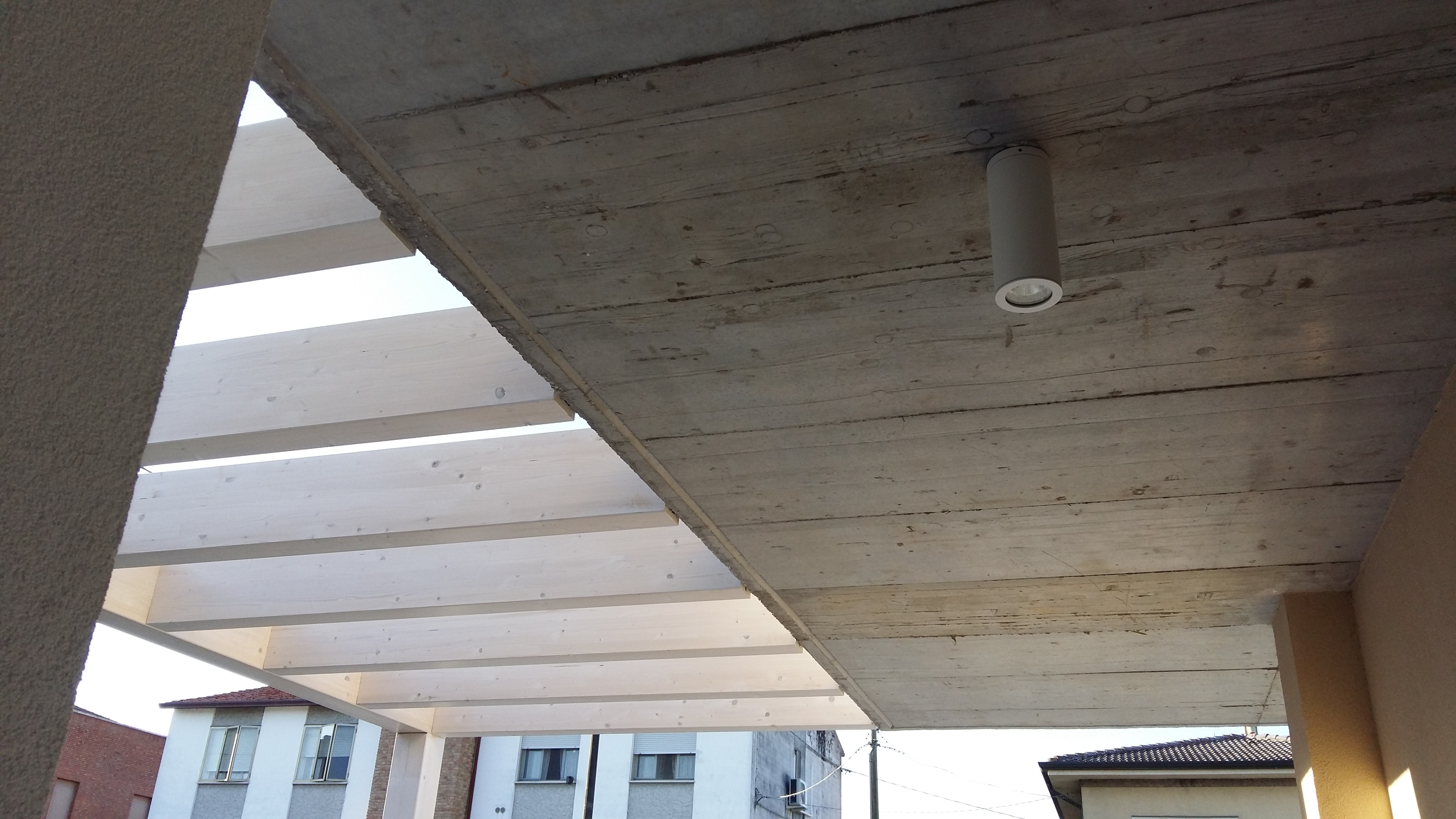 意式乡村现代家居，双高空间与户外融合-13