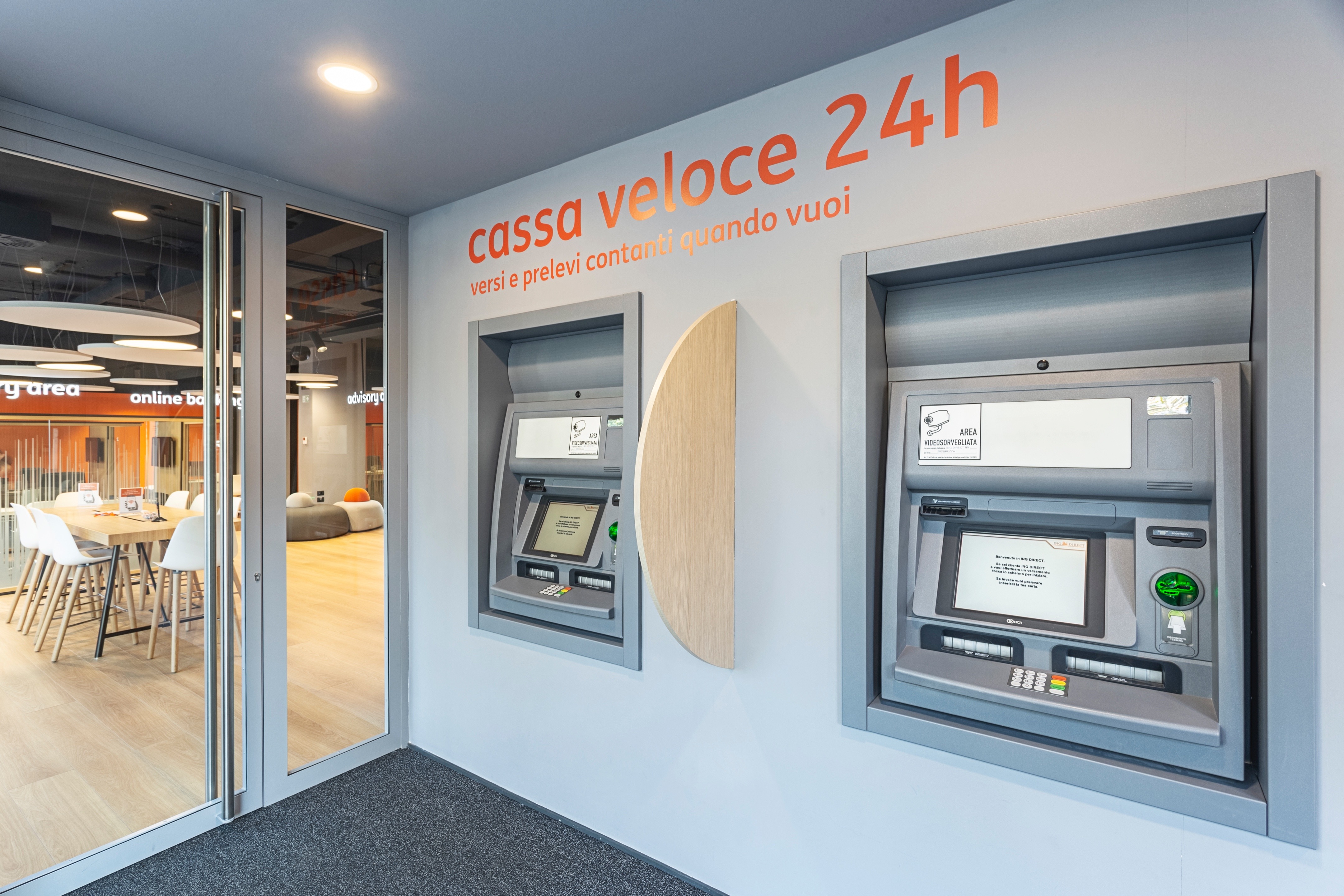 灵活多变的新银行空间 | ING 意大利分行新形象设计-21
