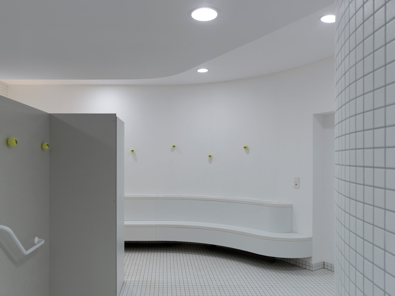 动感轨迹下的网球俱乐部设计-14