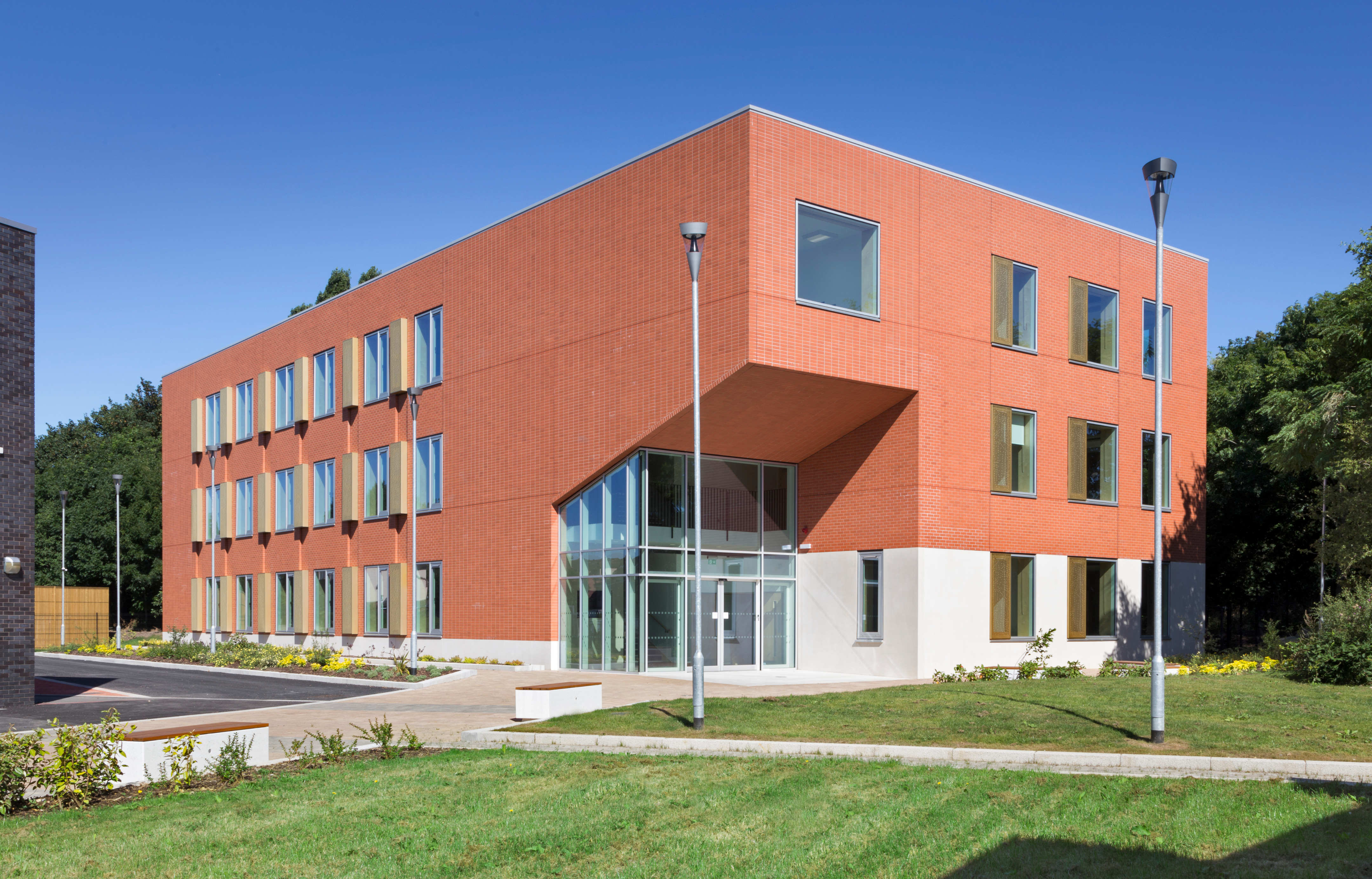 约瑟夫·莱基学院 · 融入环境的创新教学空间-17