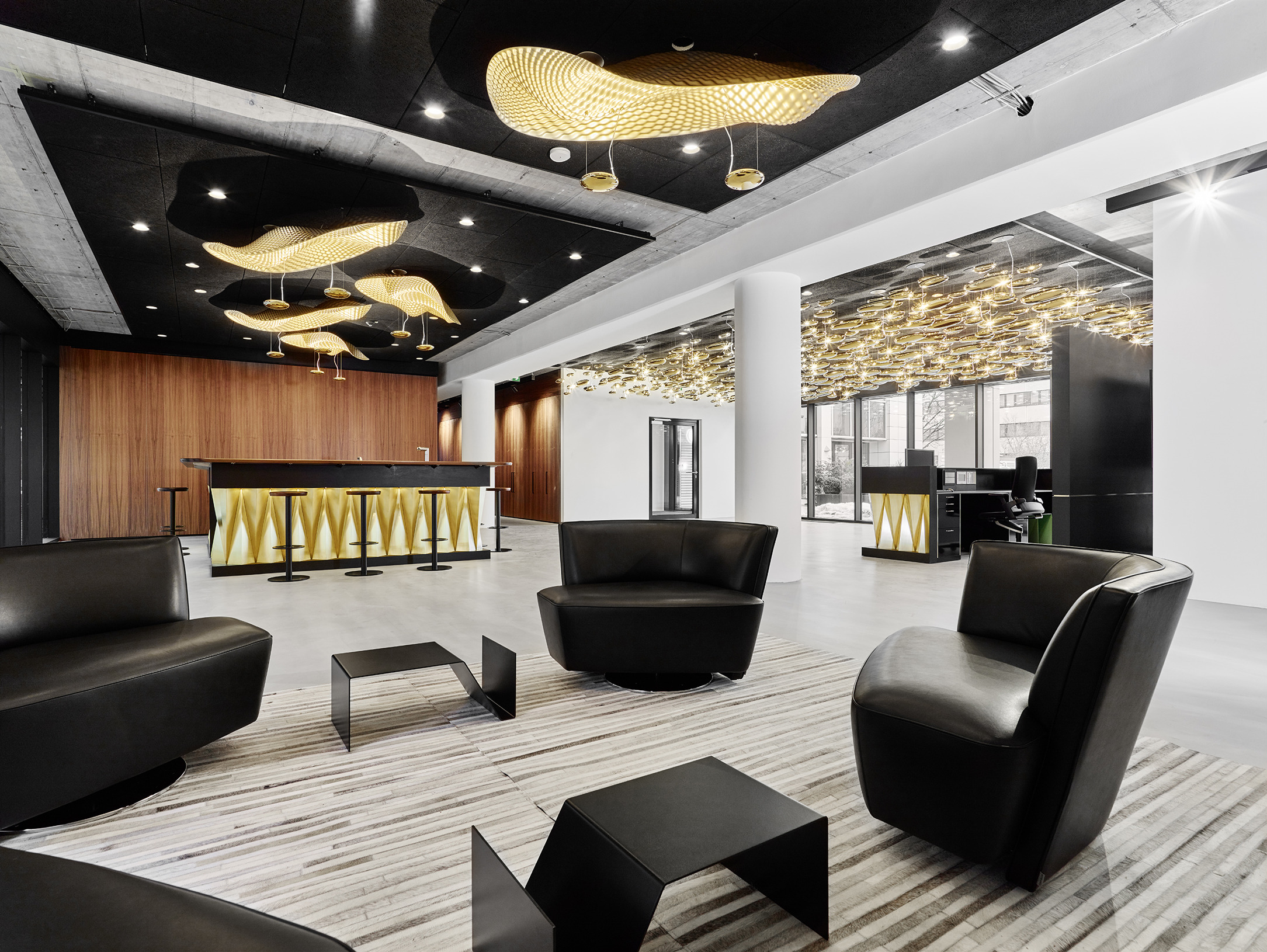 2017 年完成的办公室室内设计案例-0