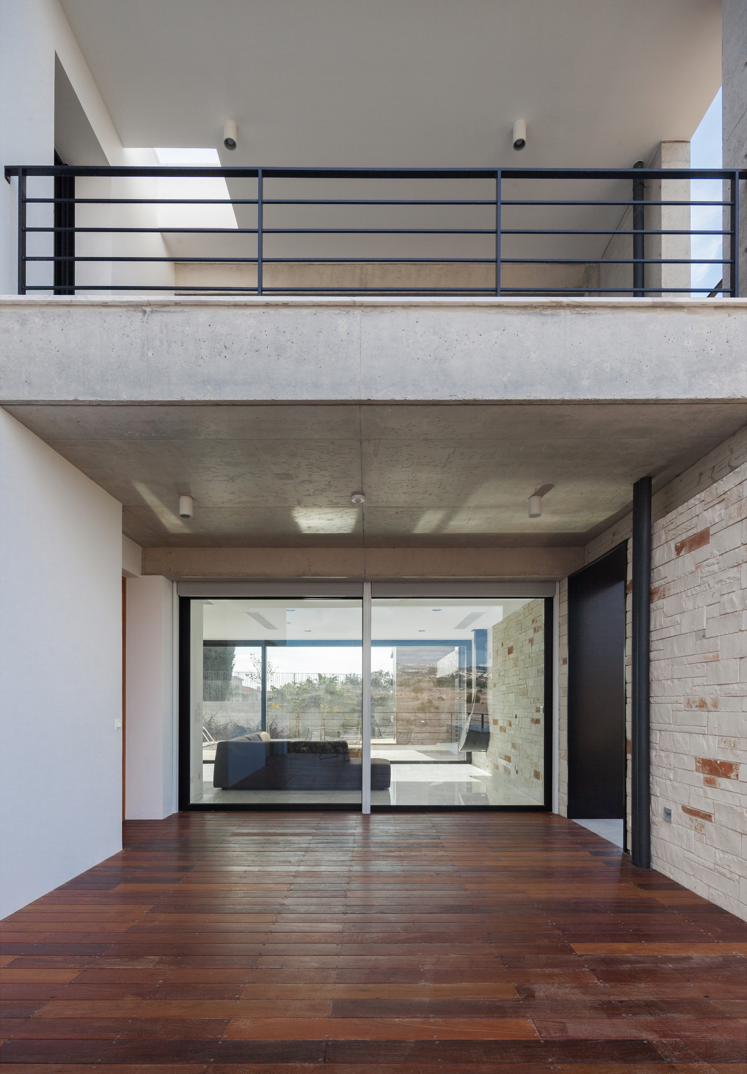 CK House | 嵌入景观的河畔家园-27