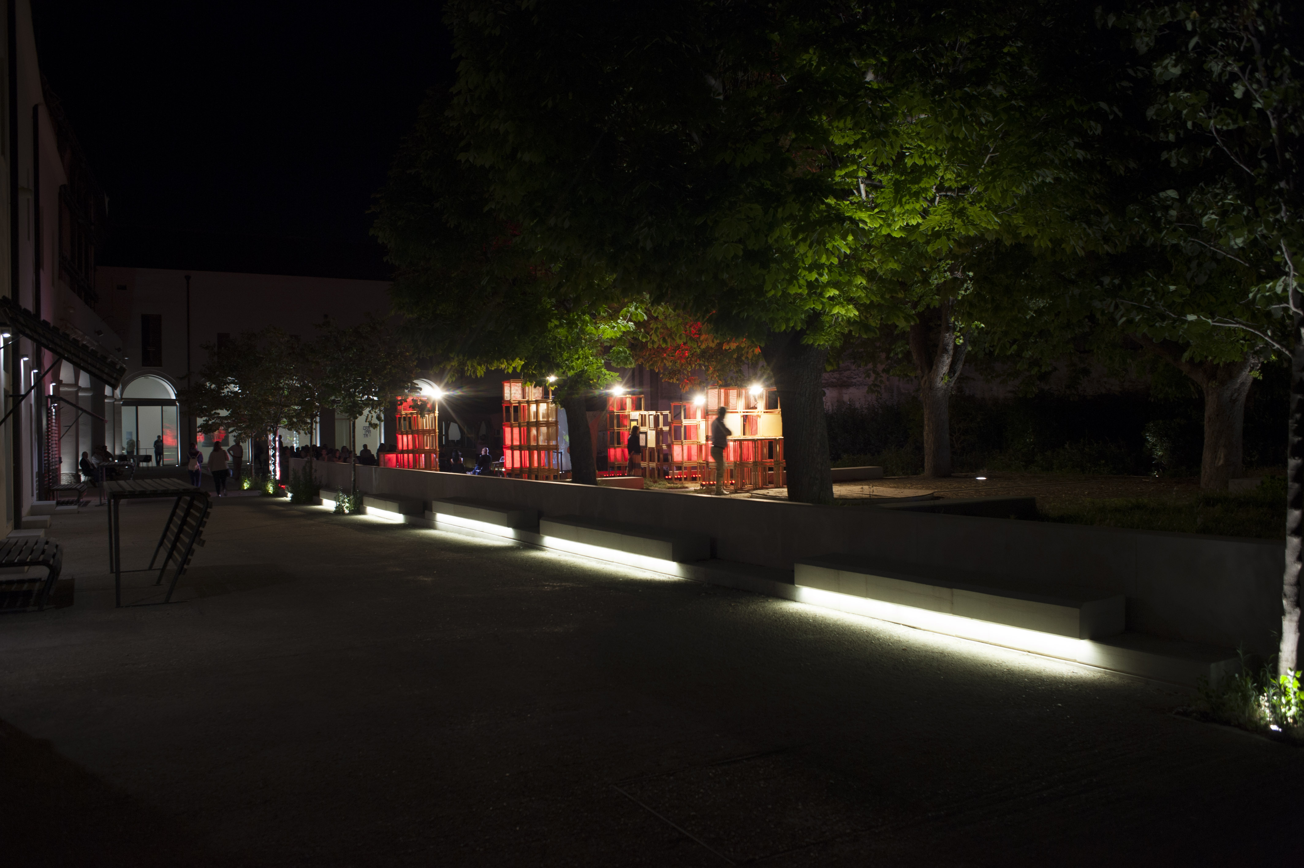 Close 空间艺术装置-25