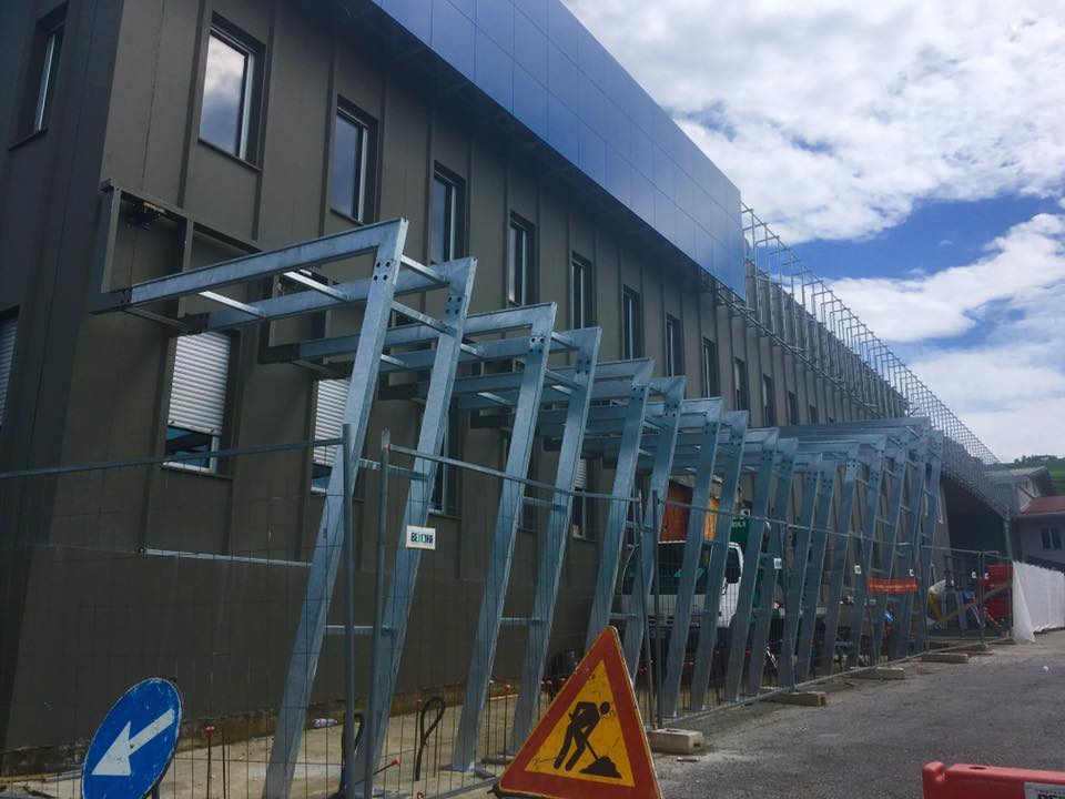 2017 年完工的工业建筑办公室设计-25