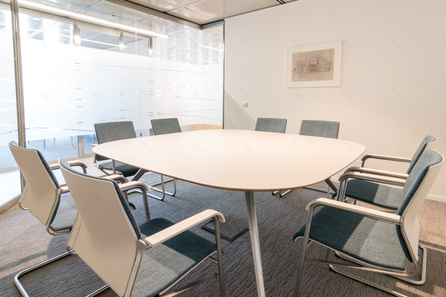 Ramseyer Waisman 建筑事务所打造 AXIARE 总部空间-11