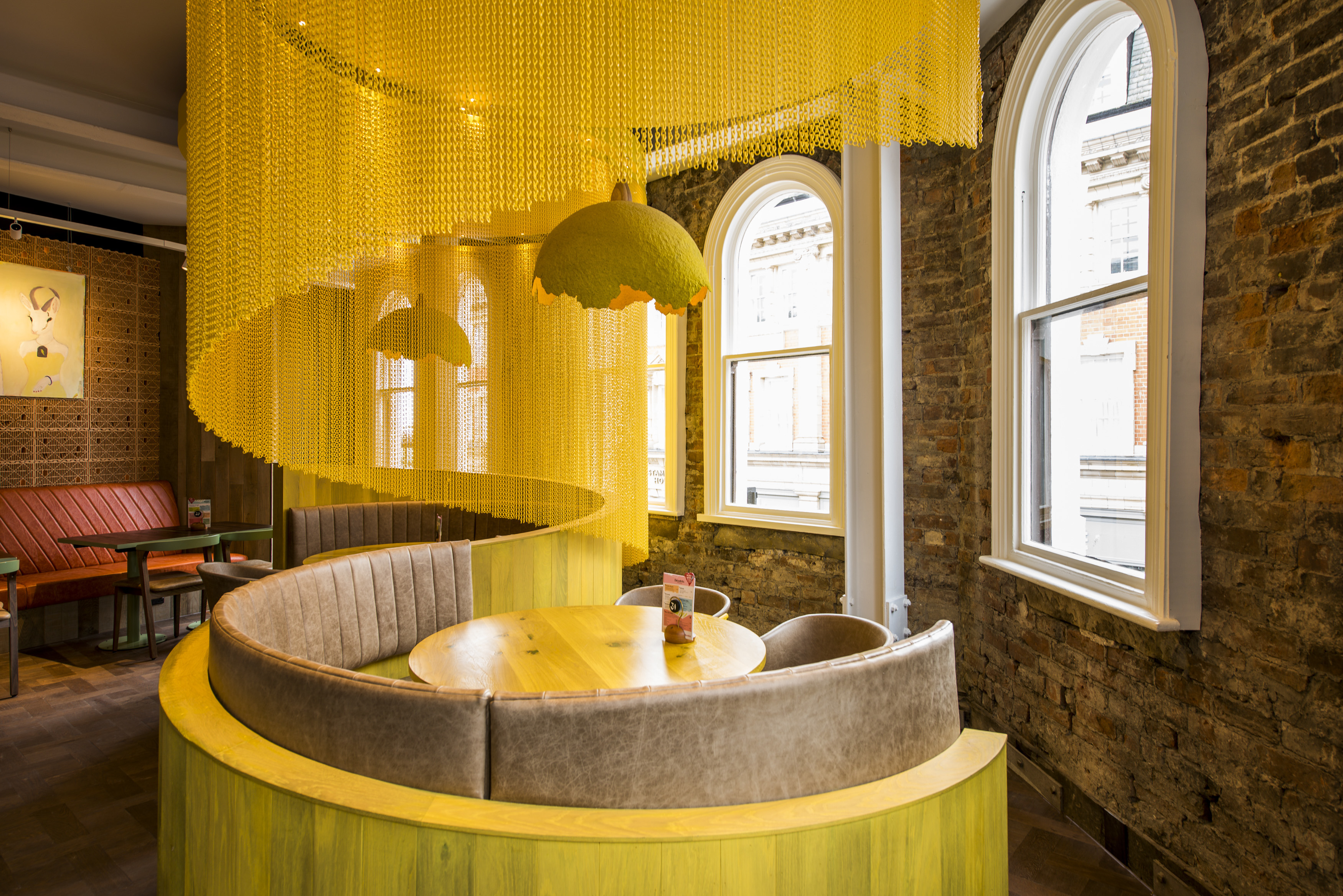 南非连锁餐厅 Nando's 的定制设计-0