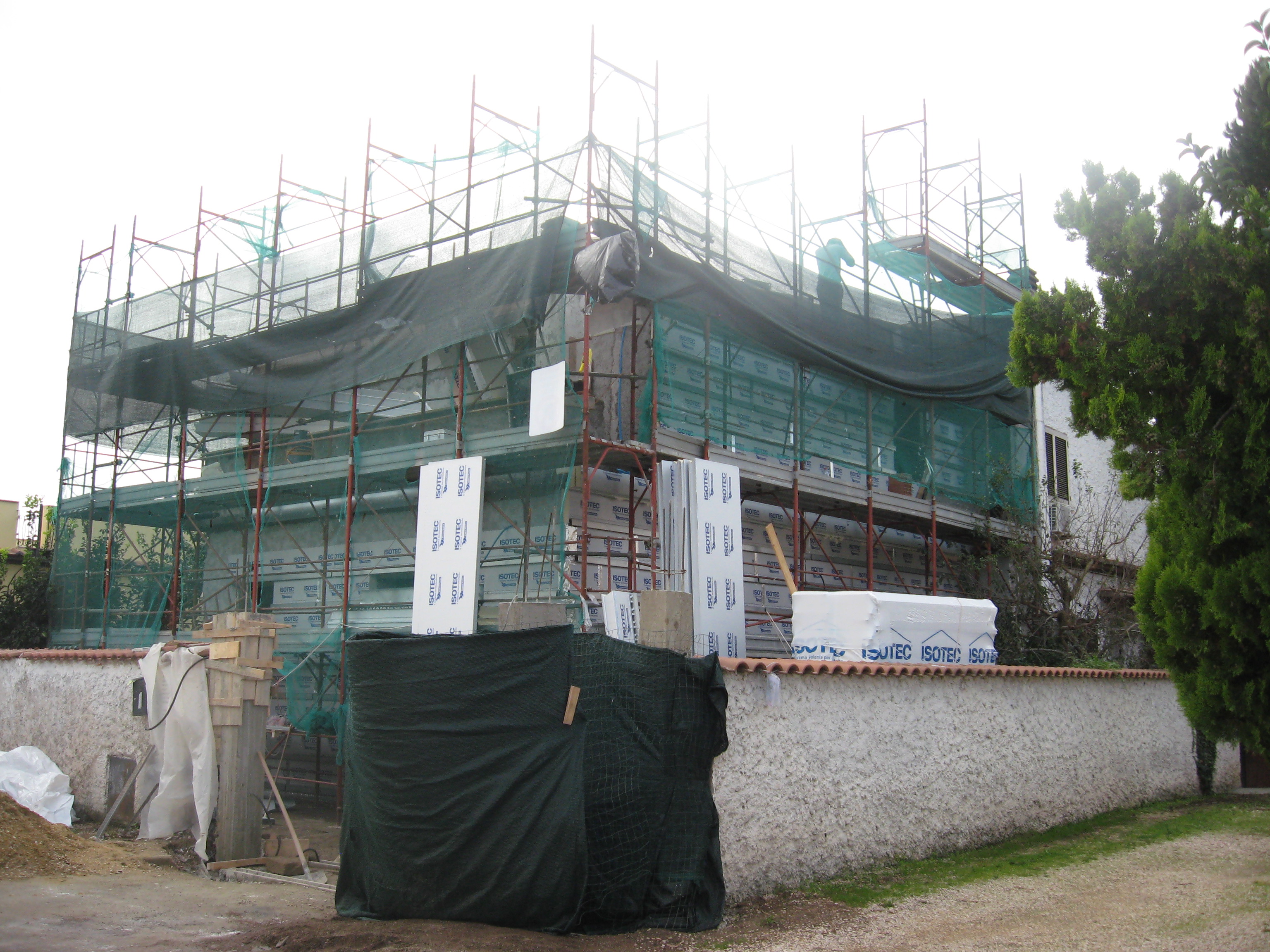 翻新与升级 | 罗马别墅的绿色改造-12