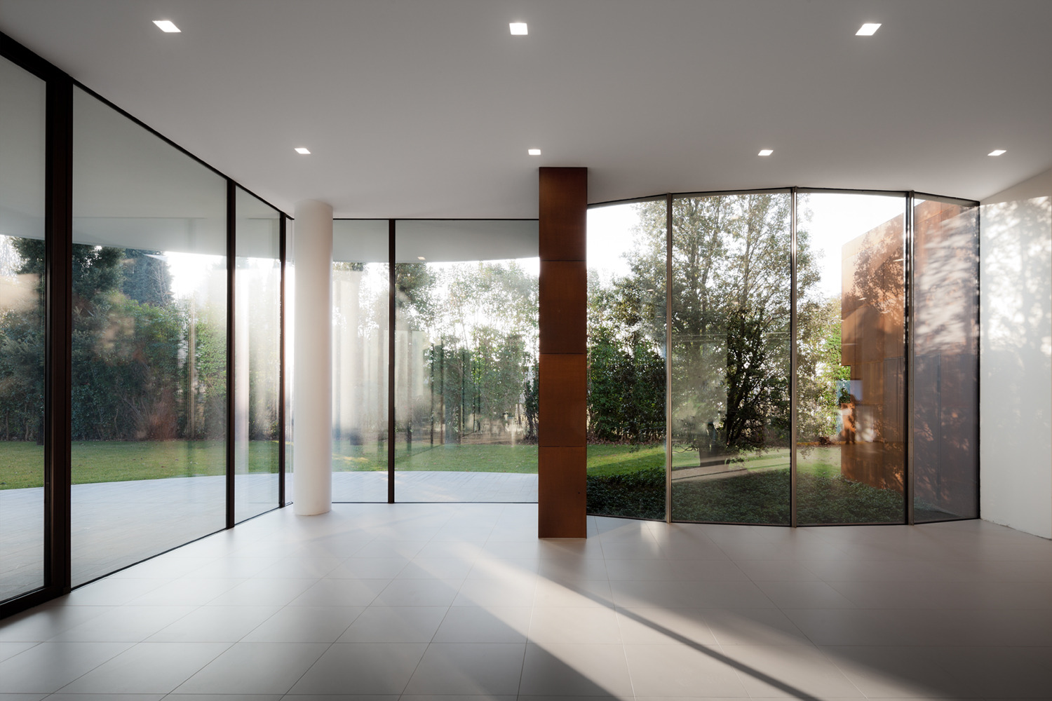 意式风格的 Secco Sistemi 总部办公空间设计-15