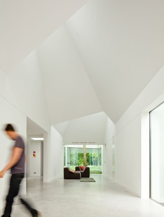 荷兰别墅的绿色更新-21