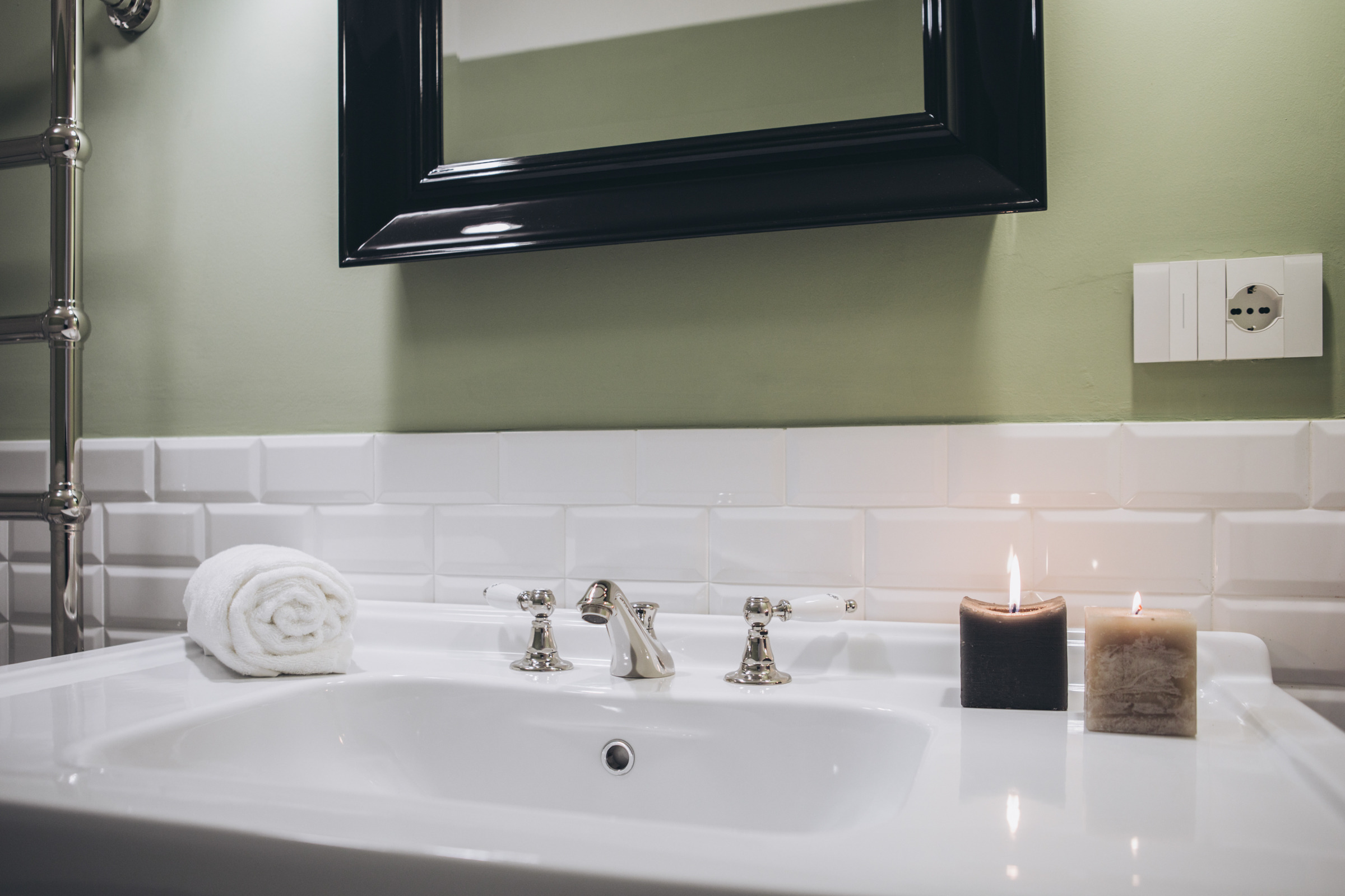 意大利博洛尼亚百年建筑的奢华套房新生-43