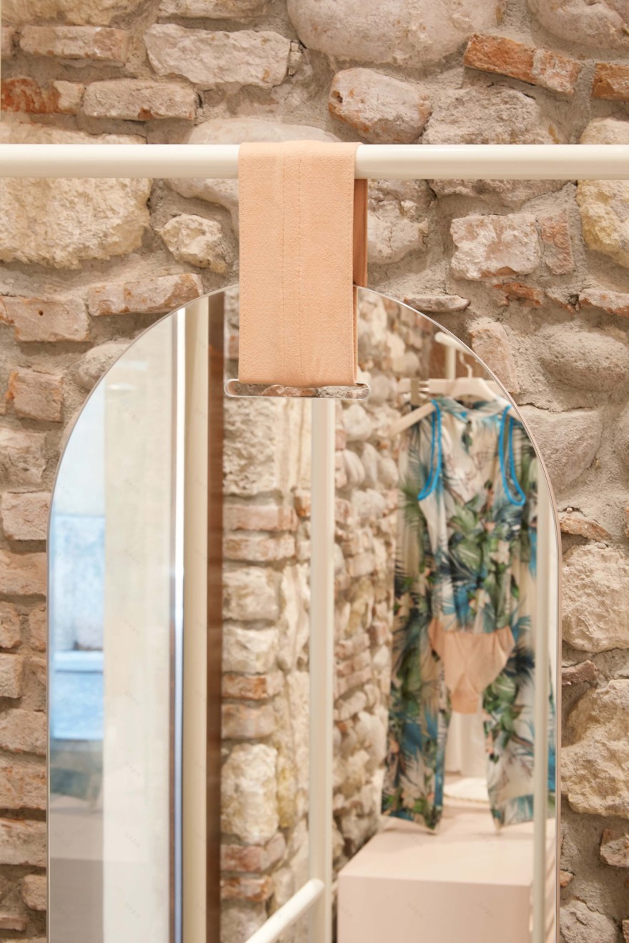 由于创新和精致的精品店-5