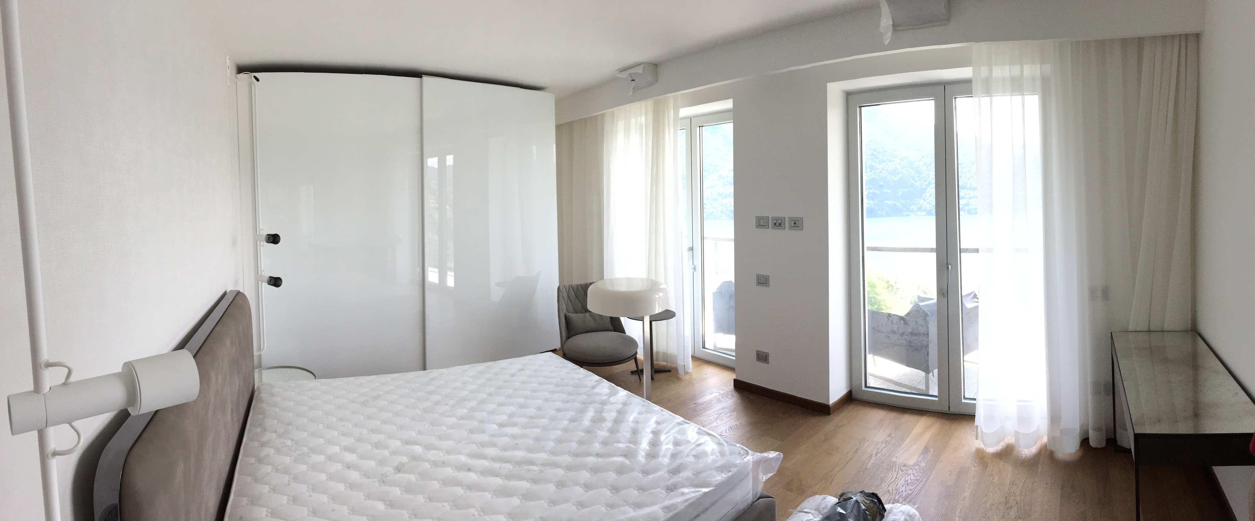 意大利科莫湖畔豪华私人别墅-5