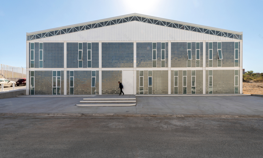 墨西哥 RX 工厂,混凝土与金属的工业风设计-32