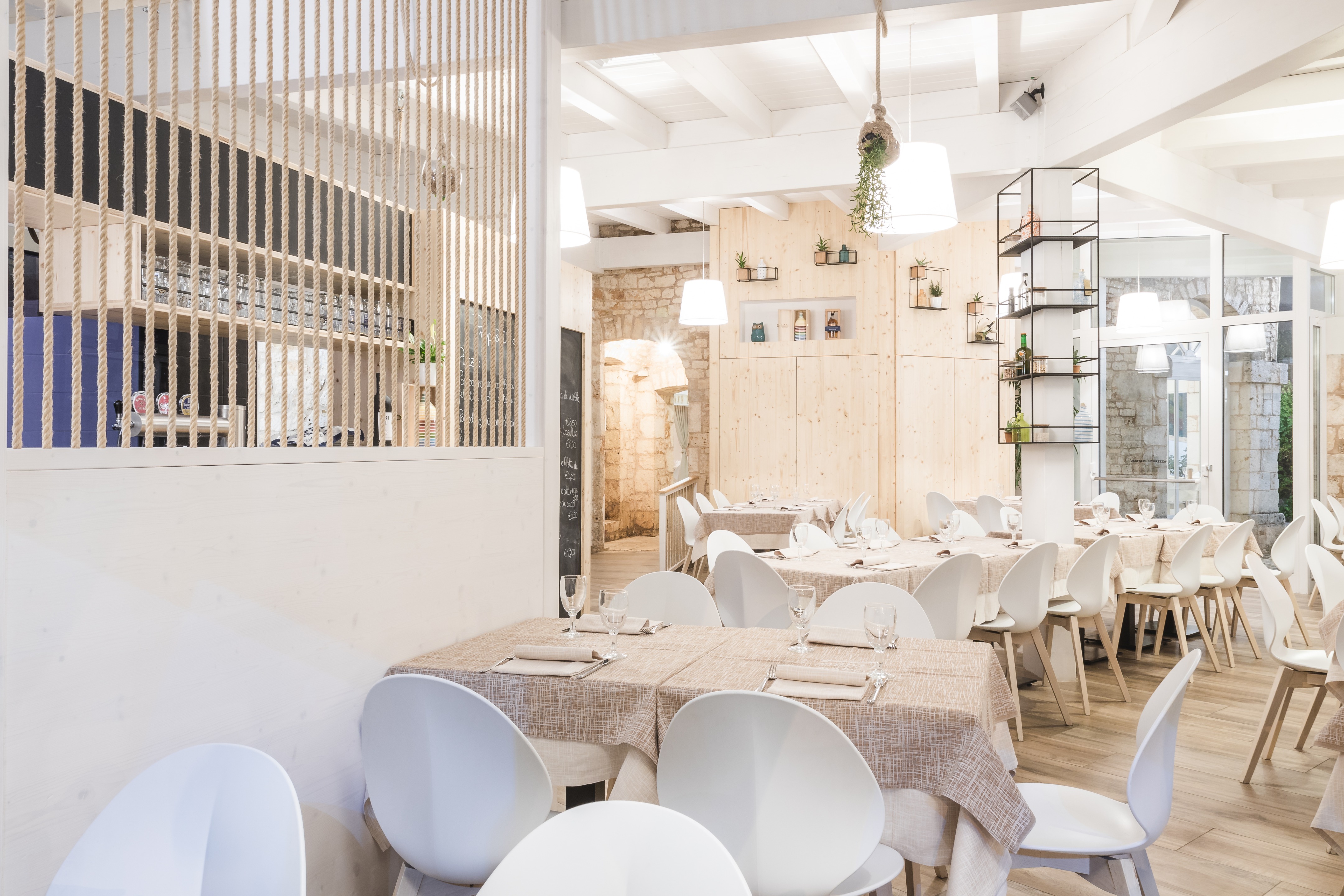 年份 2015 的 Sapore Perfetto | 室内设计佳作点评与标题建议-6