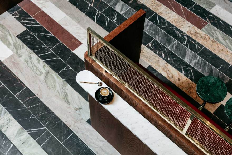 悉尼达林广场 Toby's Estate Cafe,复古银行风格融入现代咖啡空间-20