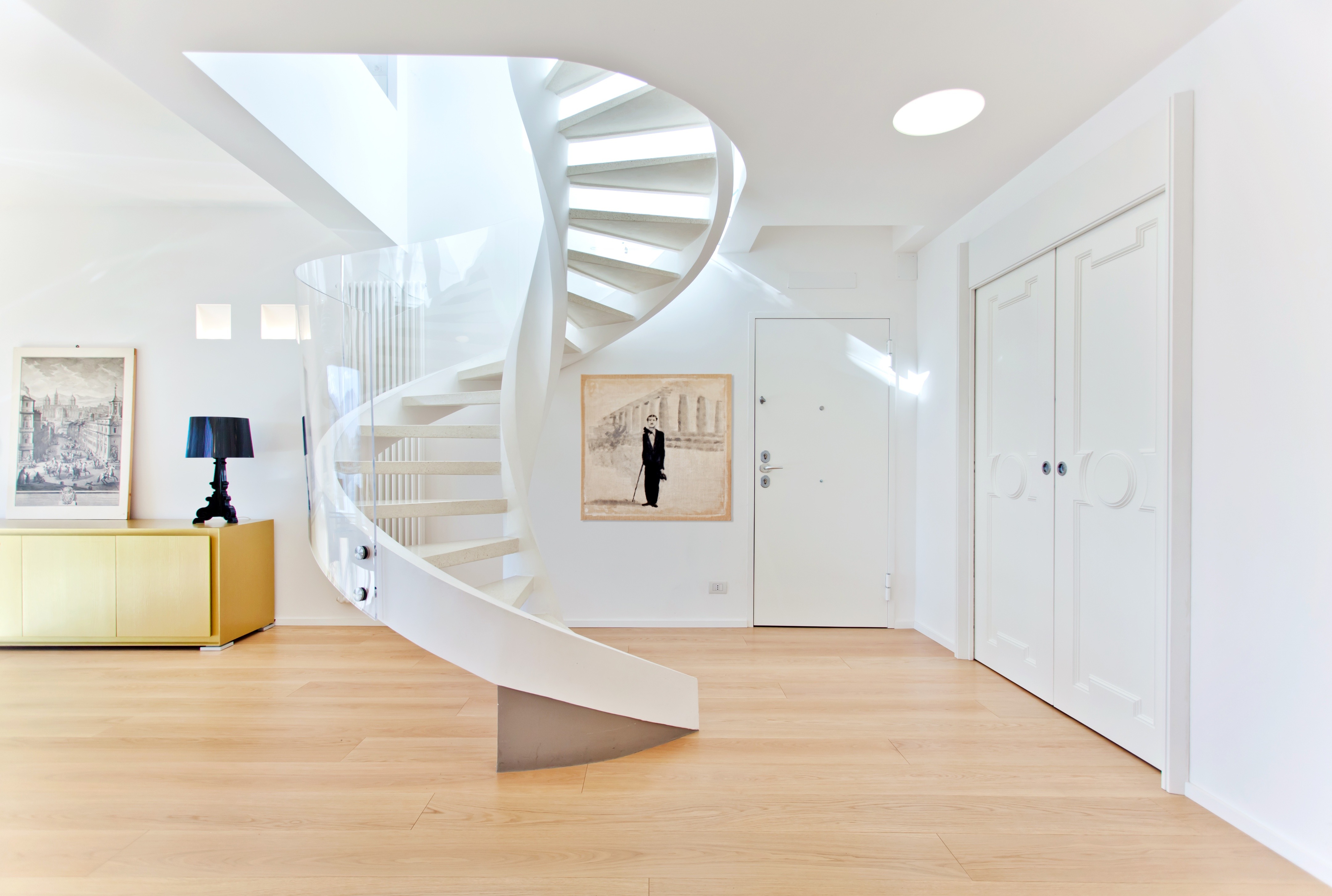 米兰公寓的精致生活 - 个性化家具与照明设计展现独特魅力-27