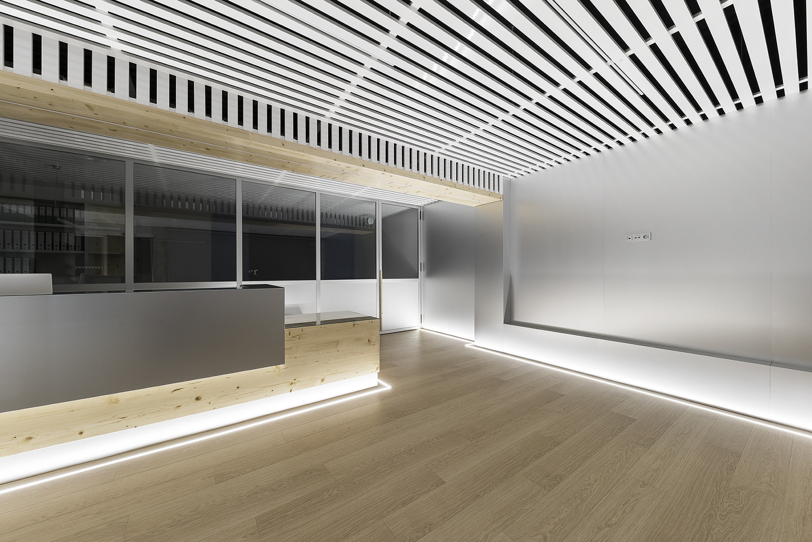 Unitec 维修中心·现代办公空间的巧妙设计-26