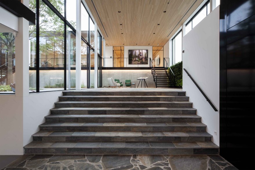 绿色 eggs 欧洲新总部 - 自然、高品质与可持续的设计-17