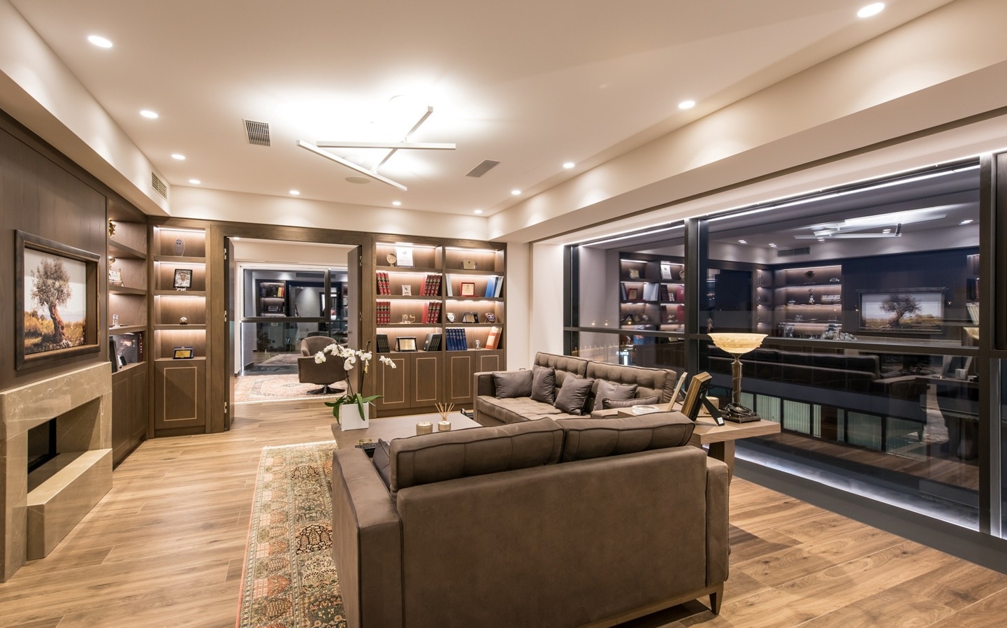 2017 年完成的 KARATZIS S.A.办公室大楼室内设计案例-51