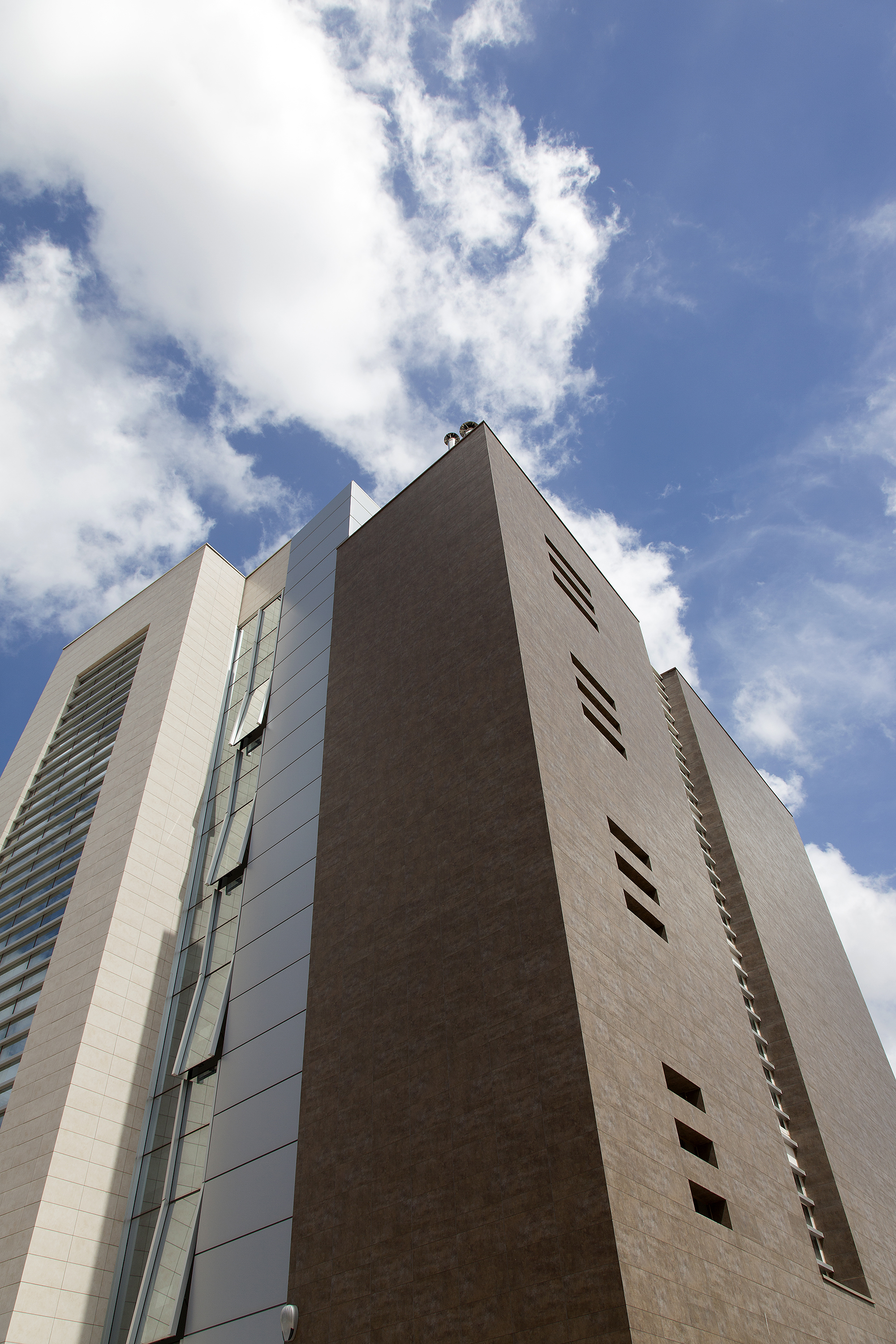 罗马郊区 Progedil 总部大楼创新环保设计-4