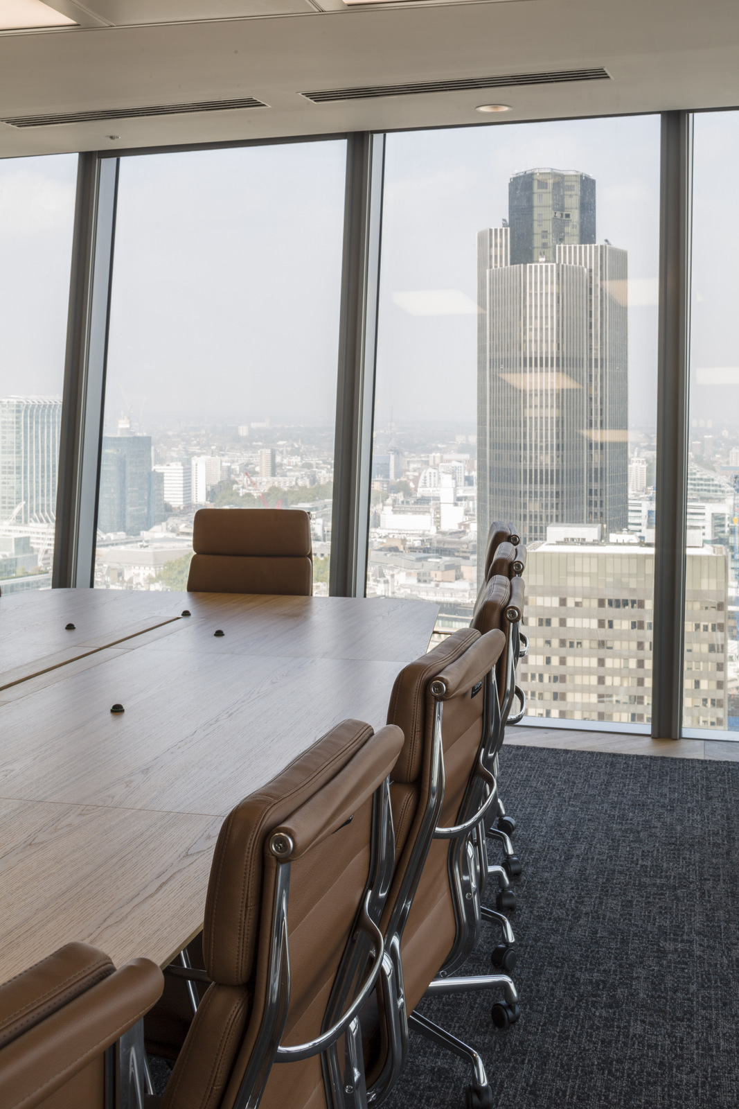 兰开夏郡保险集团——伦敦办事处-4