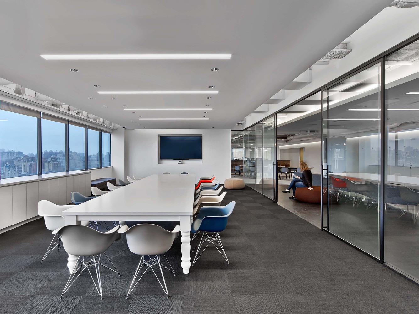 Saatchi 纽约办公室的创意枢纽-30