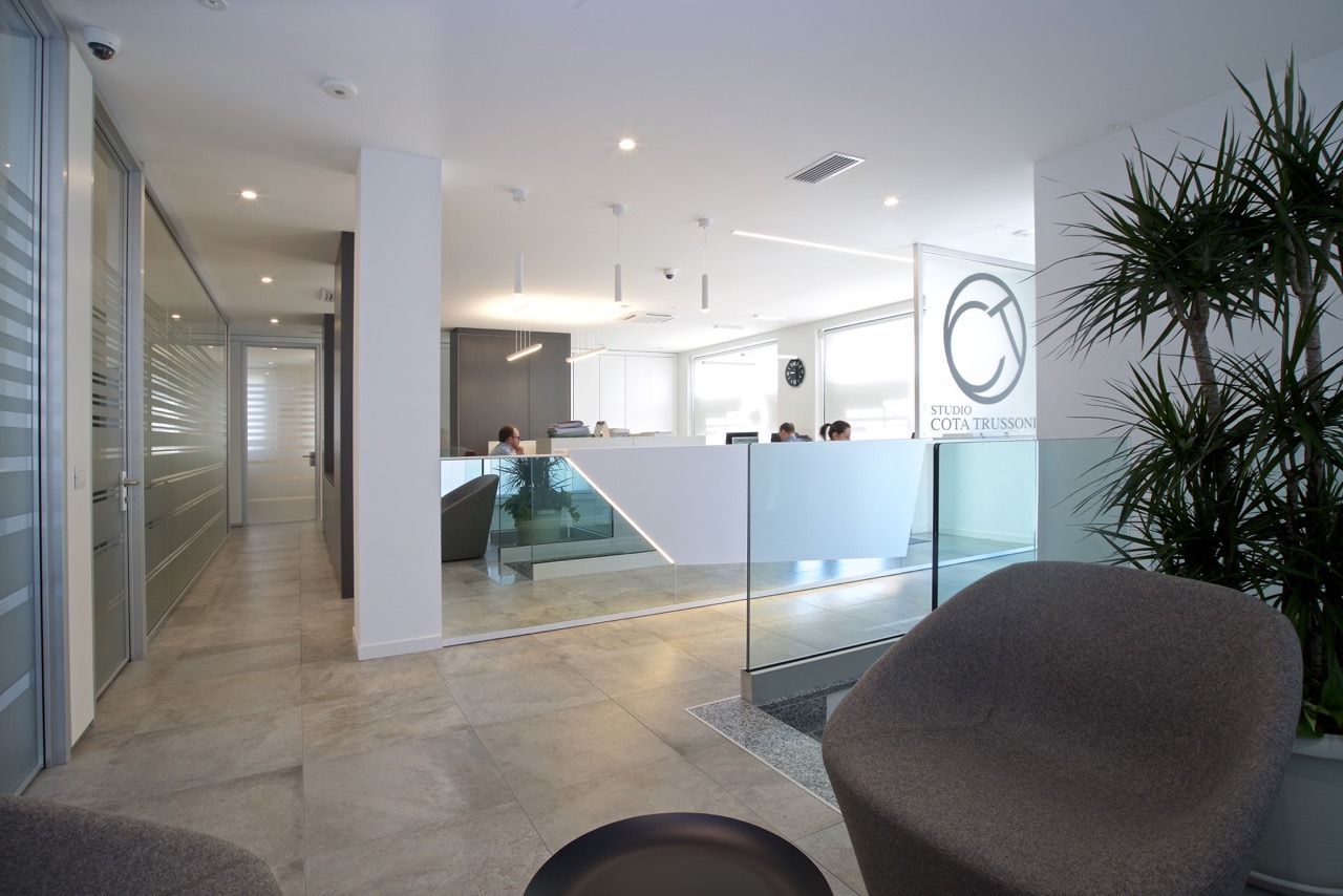 2017 年完成的意大利 COTA\TRUSSONI 工作室联合办公室室内设计-0