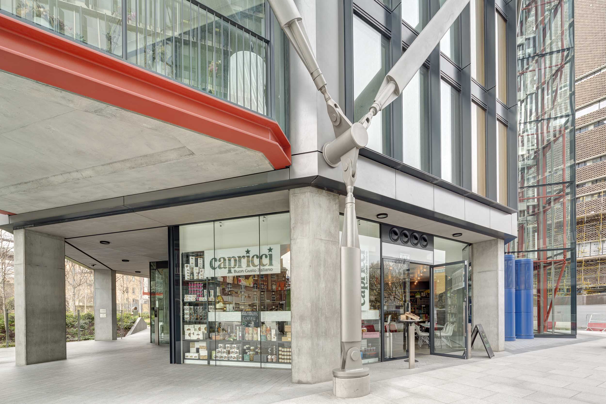 灰色协奏曲 | Capricci 餐厅的精致室内设计-4