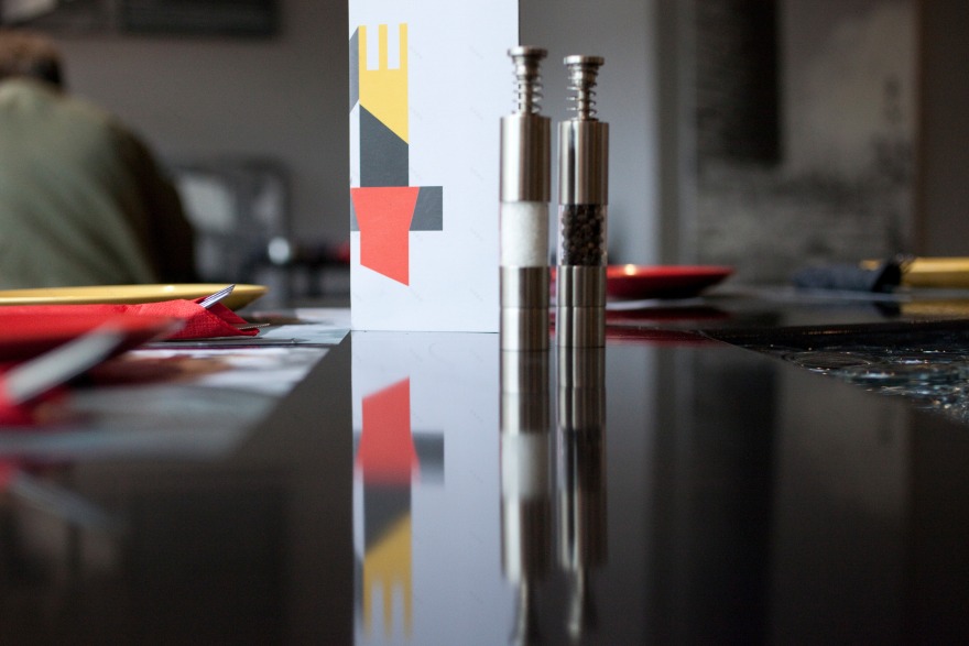 希腊工业遗产主题烧烤餐厅设计-16