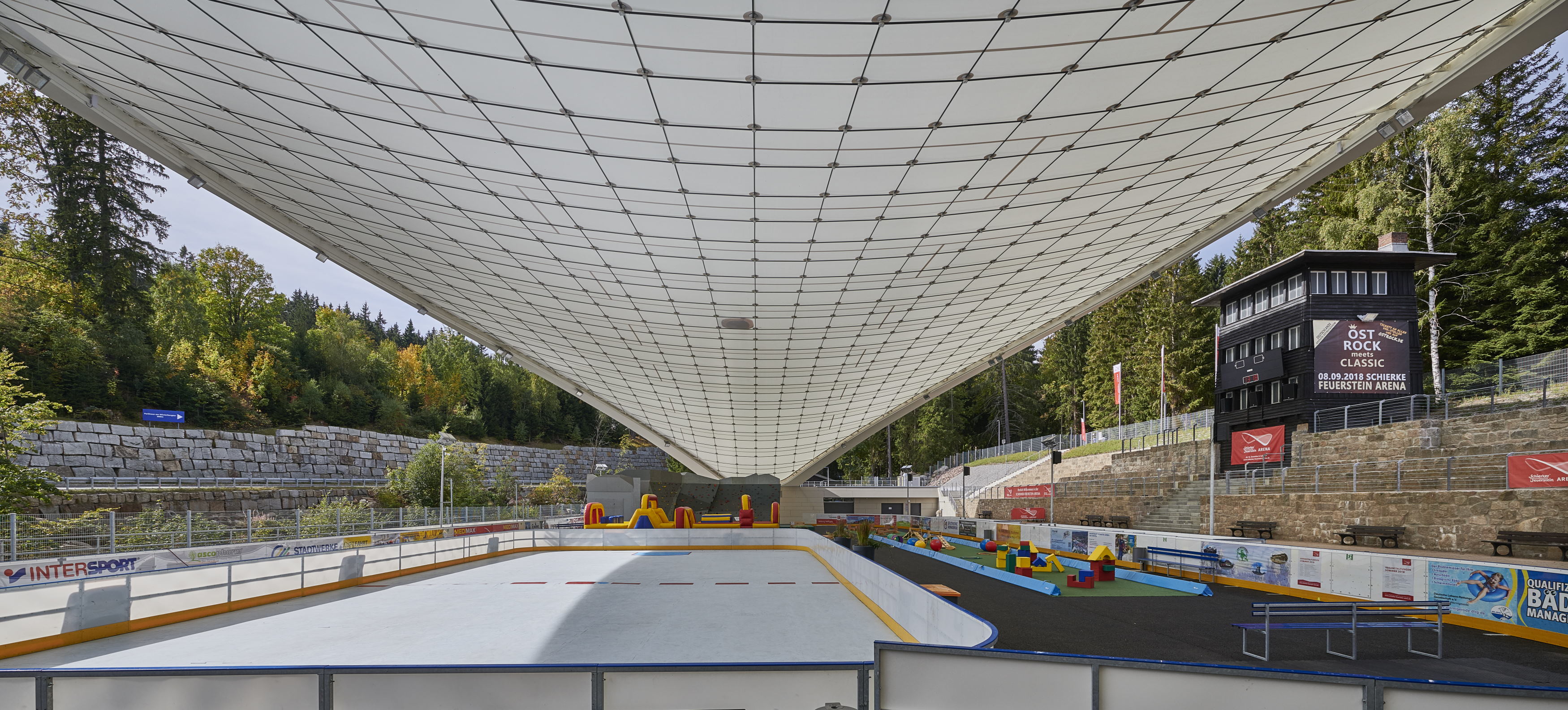 柏林-- 洛杉矶-- 北京 Graft 建筑事务所打造的 Schierke 竞技场-15