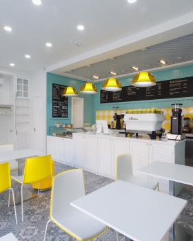 温馨简约，Omsk 城市中心的"Le Marc"咖啡厅