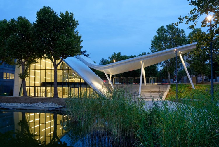 法国农业信贷银行总部,现代优雅的绿色校园-21