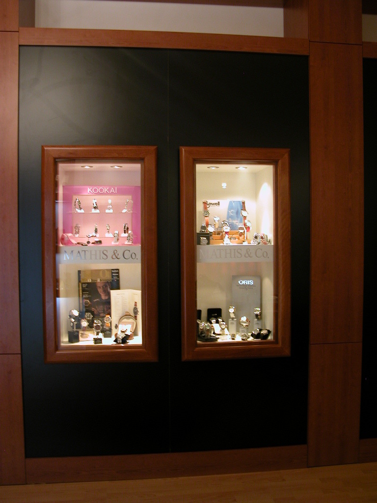 Mathis & Co· Jewels 2006 年精品店设计-5