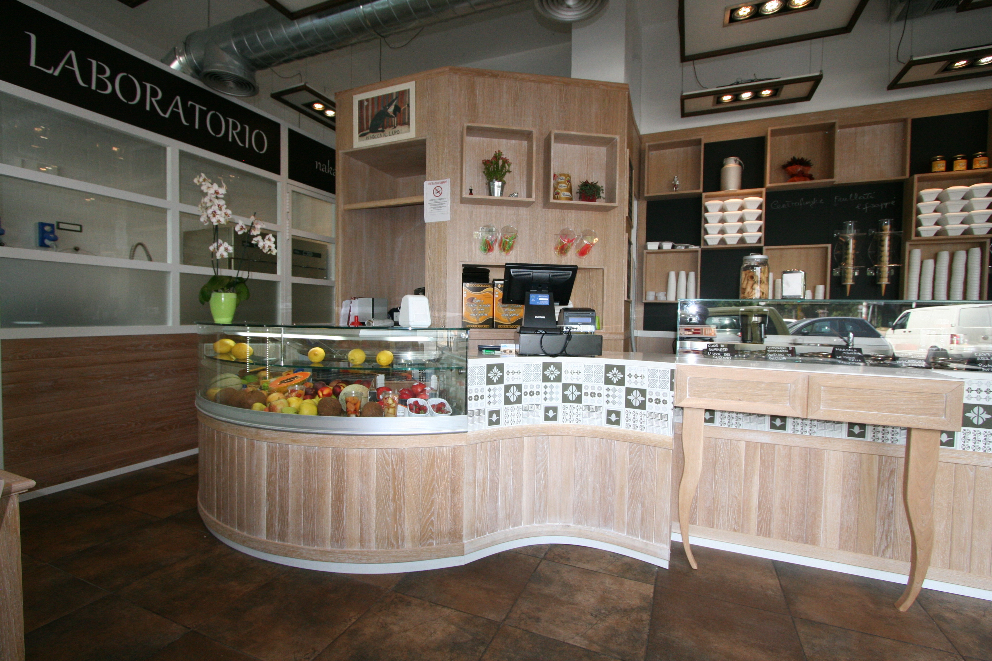 罗马纳卡罗玛冰淇淋店——现代乡村风格的魅力-3