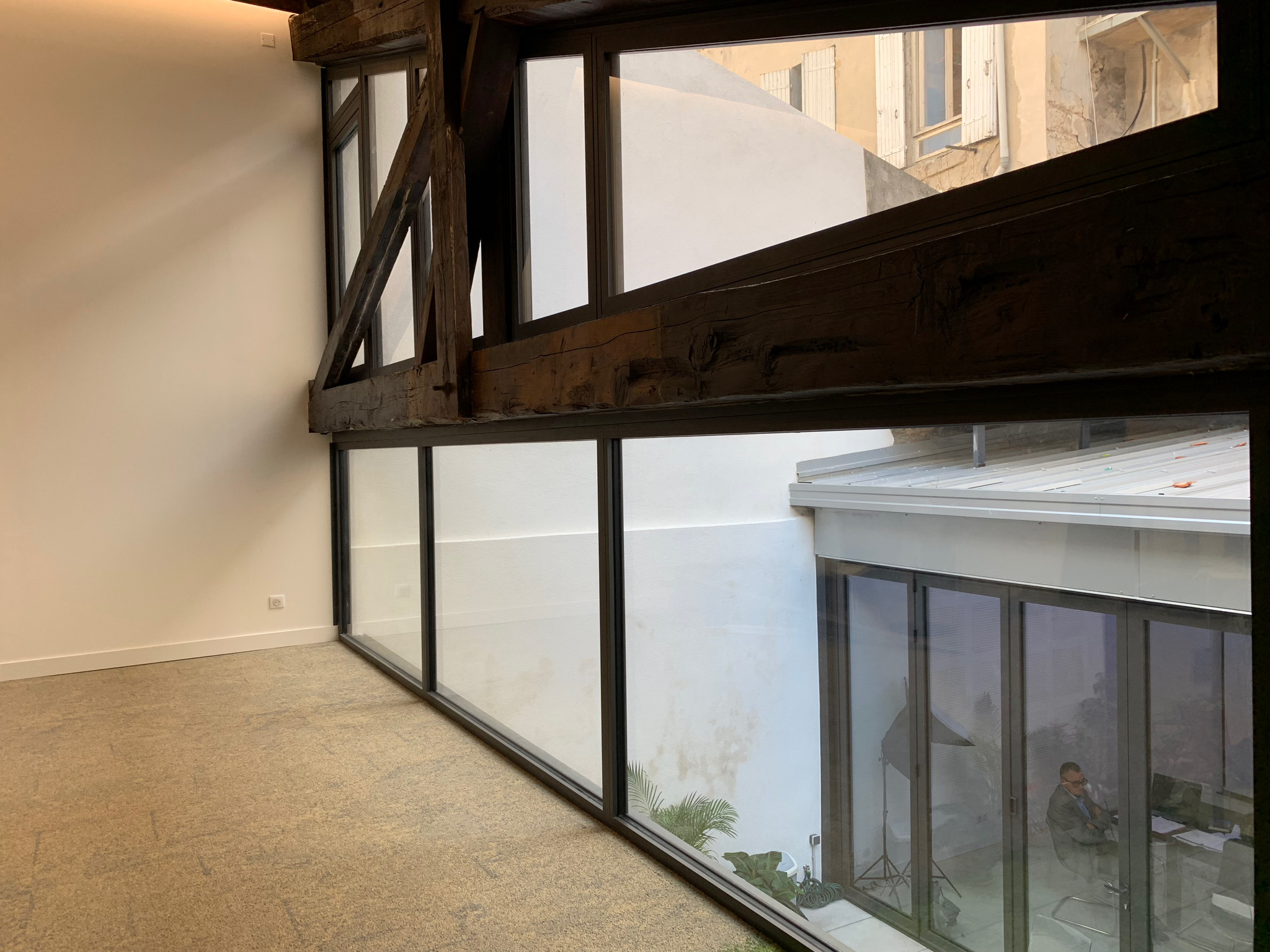 2016 年新领域公司仓库变身网络代理总部-31