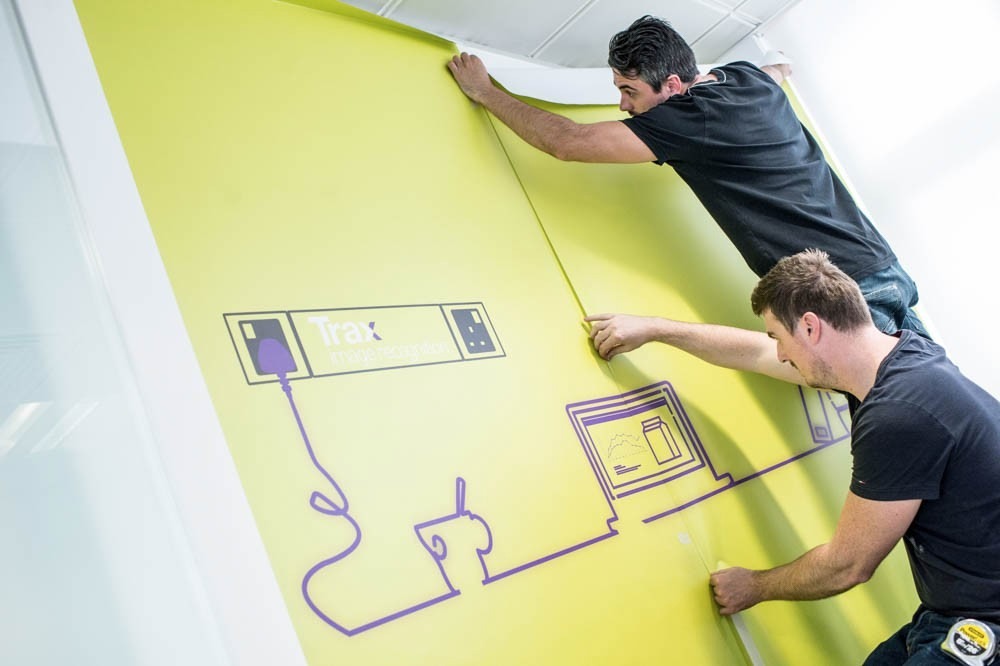 创新零售公司 Tra· Retail 办公室个性化设计-11