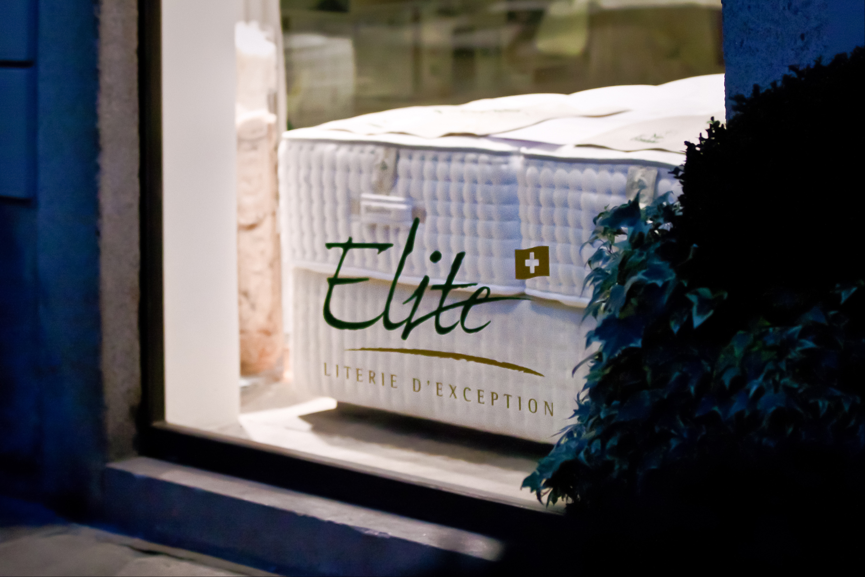 米兰精英床垫展示厅-10