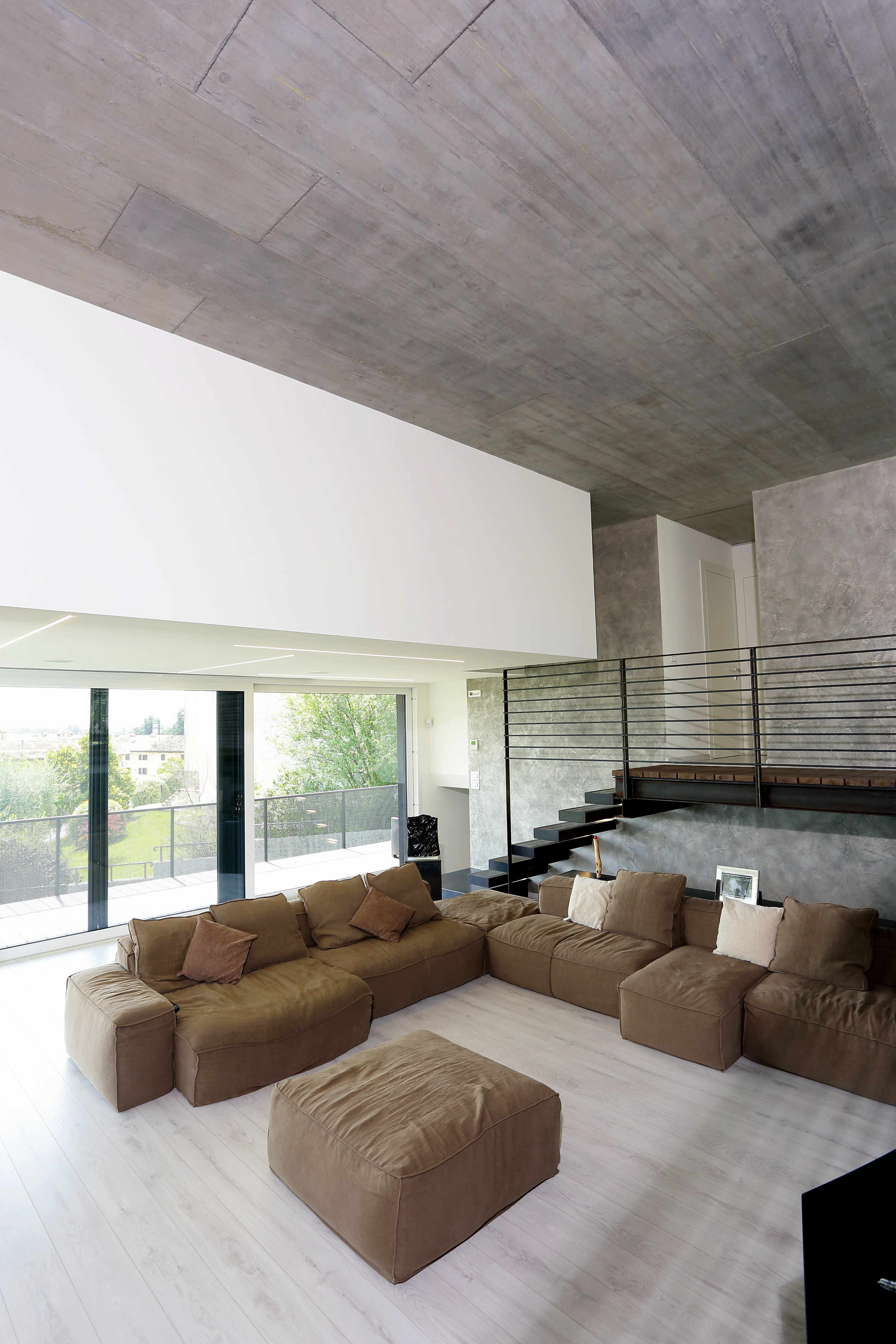 光影交织的"Villa di Luce e Riflessi"-20