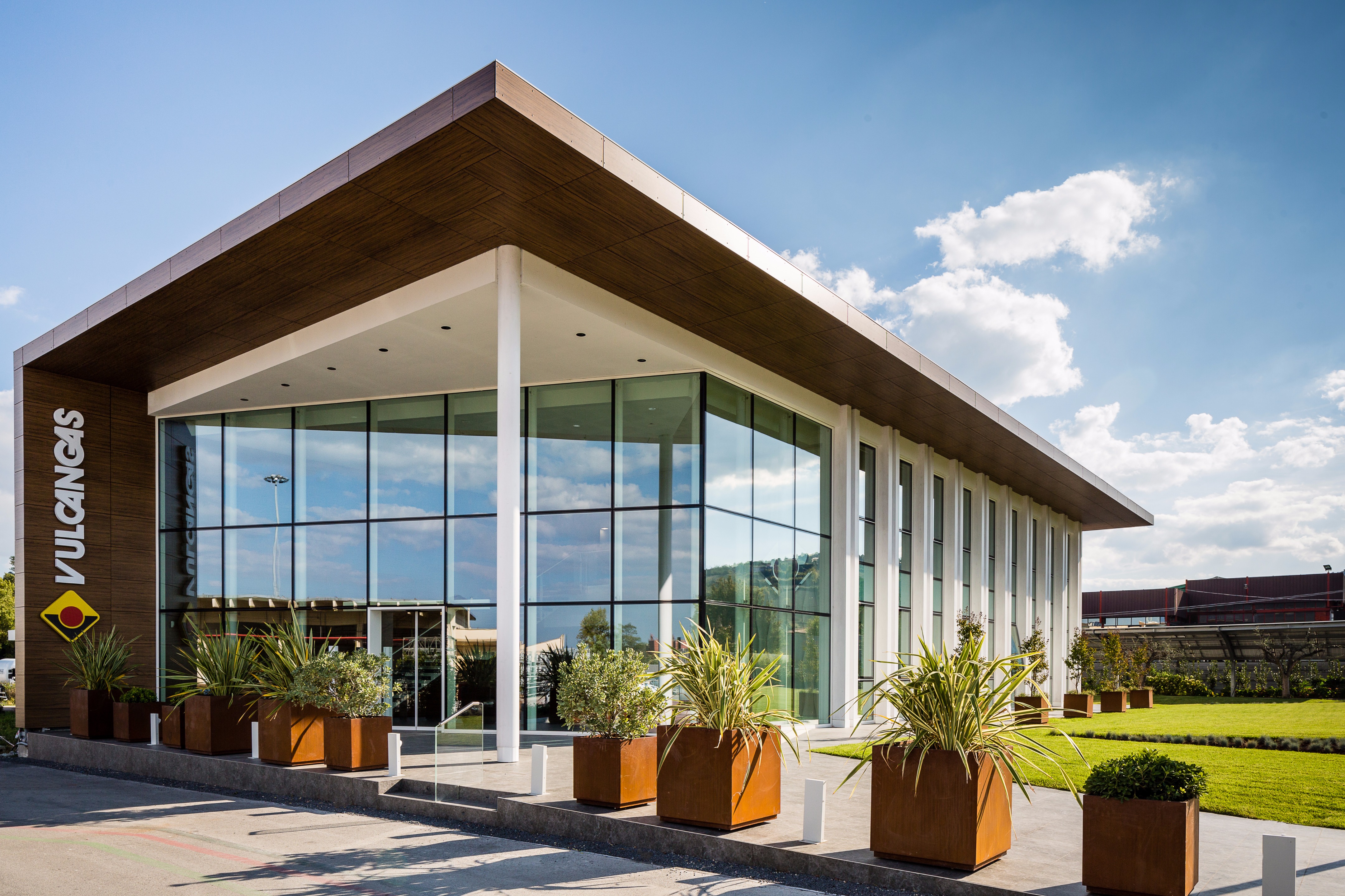 火山气体办公楼室内设计-1