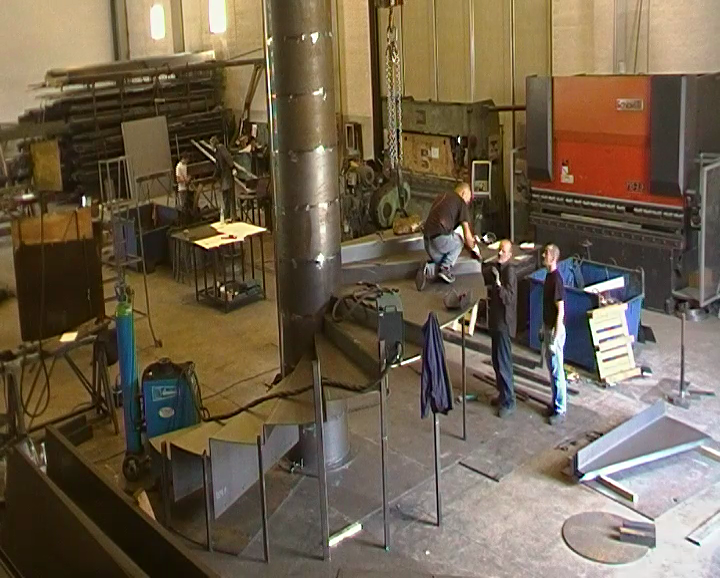 微软米兰新总部螺旋楼梯设计-32