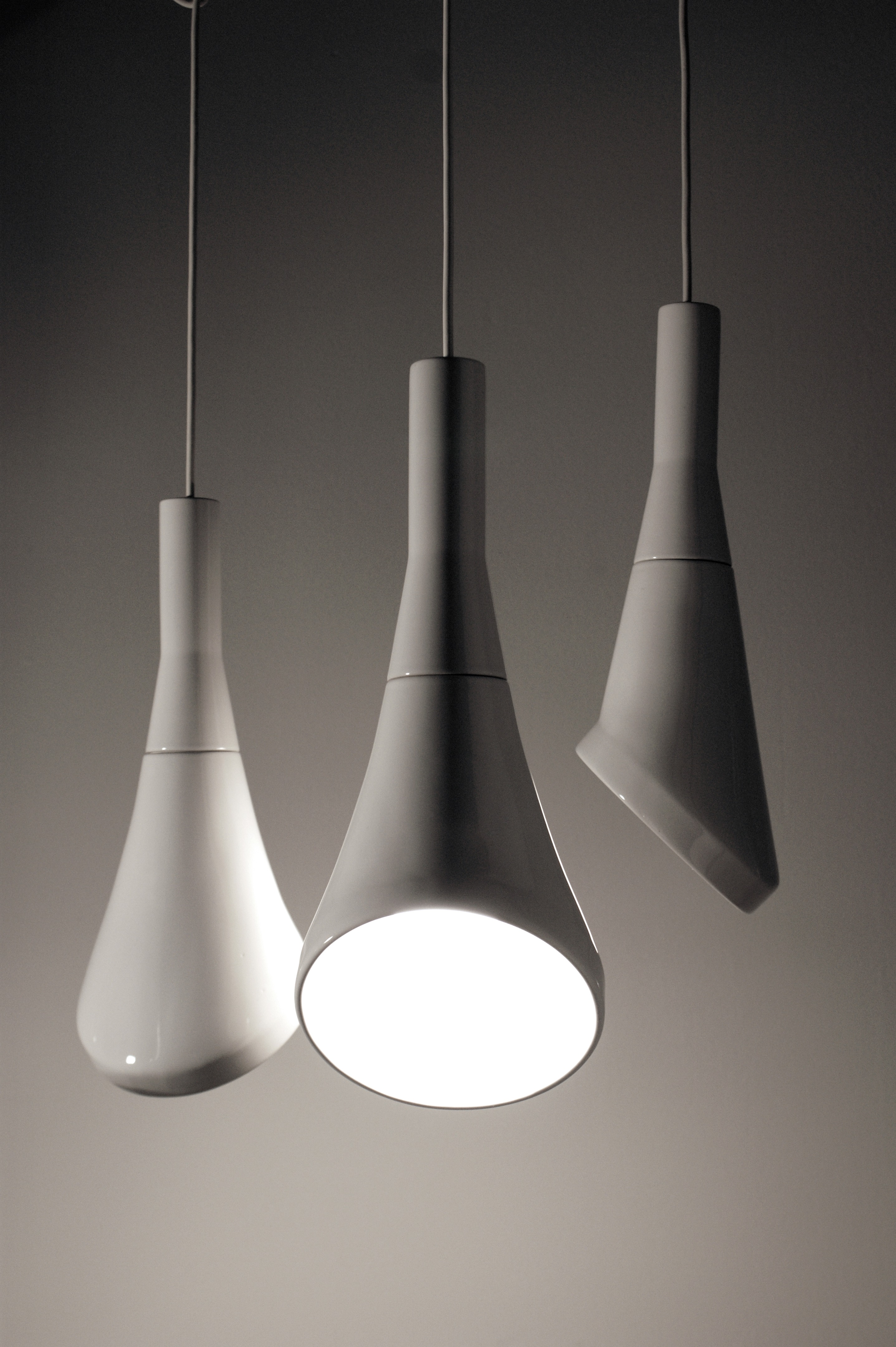 白噪声吊灯 | 极简纯白，雕塑般的照明设计-3