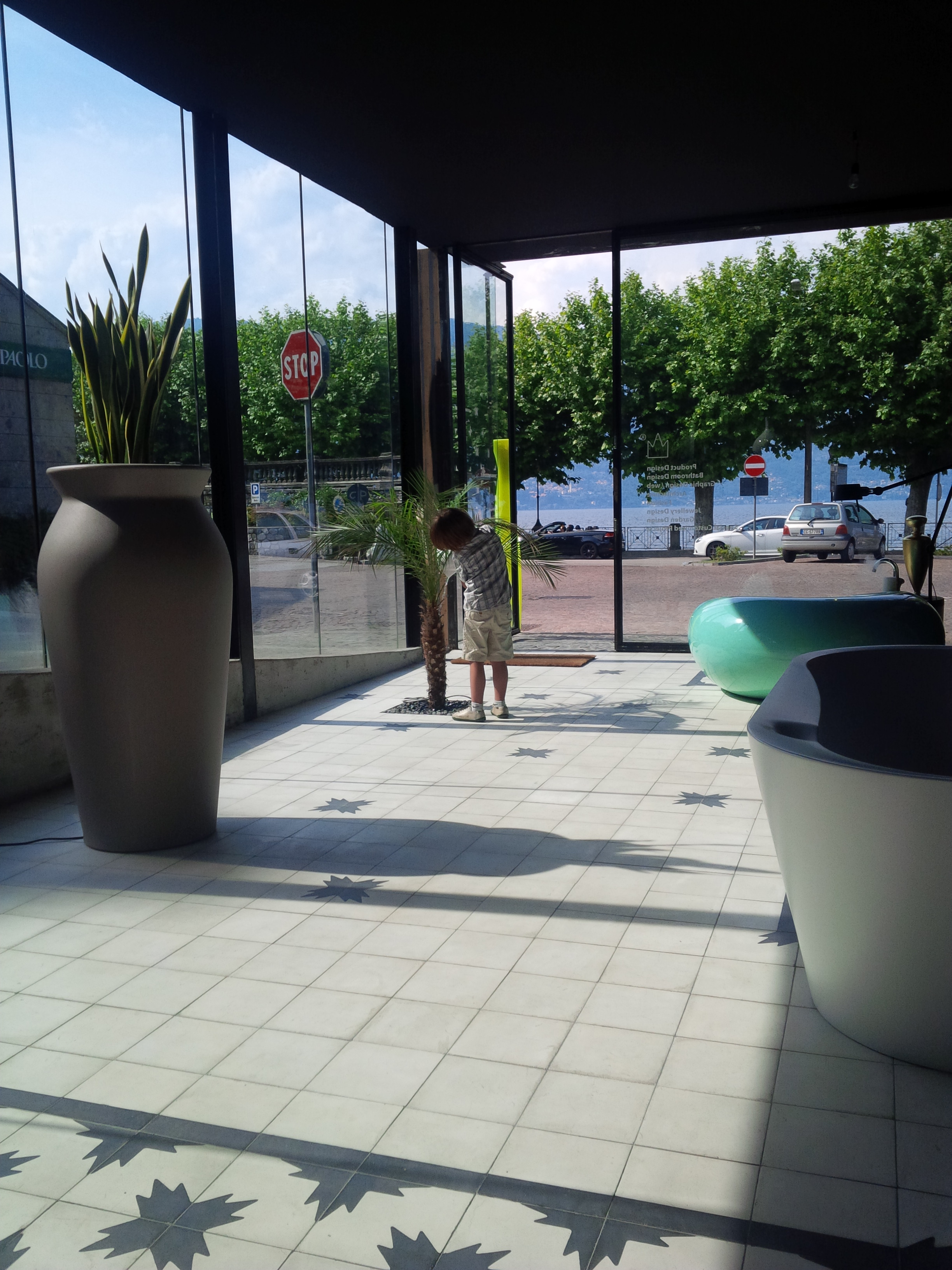 动感空间·丹尼尔·马卡乔的 WETstore 设计-7